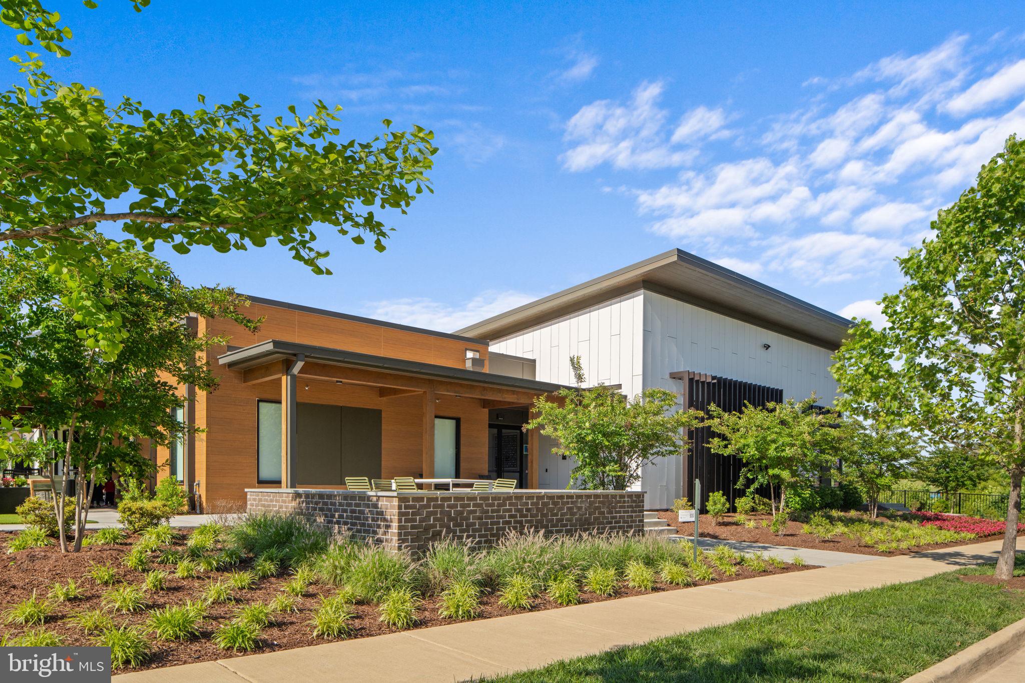 METRO WALK AT MOOREFIELD STATION - Residential