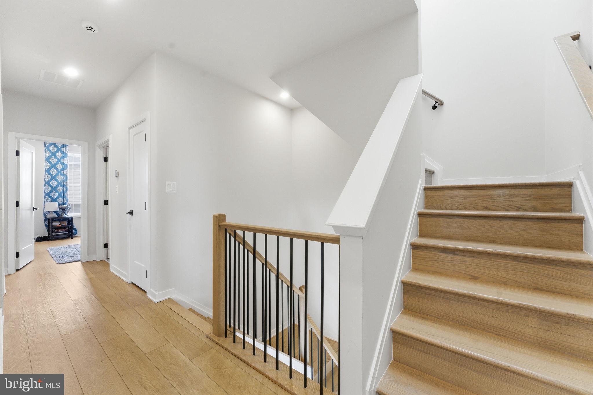 METRO WALK AT MOOREFIELD STATION - Residential