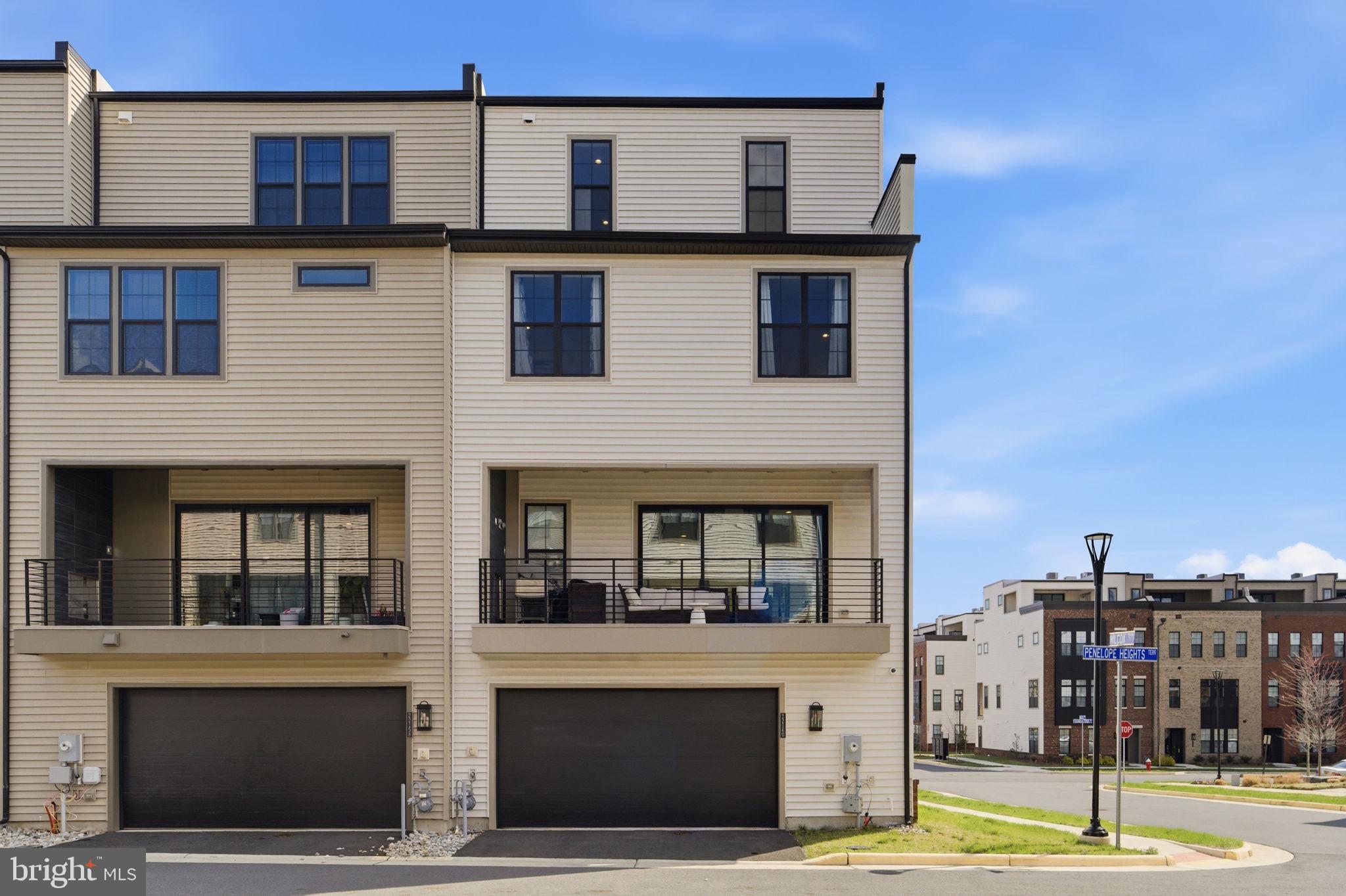 METRO WALK AT MOOREFIELD STATION - Residential