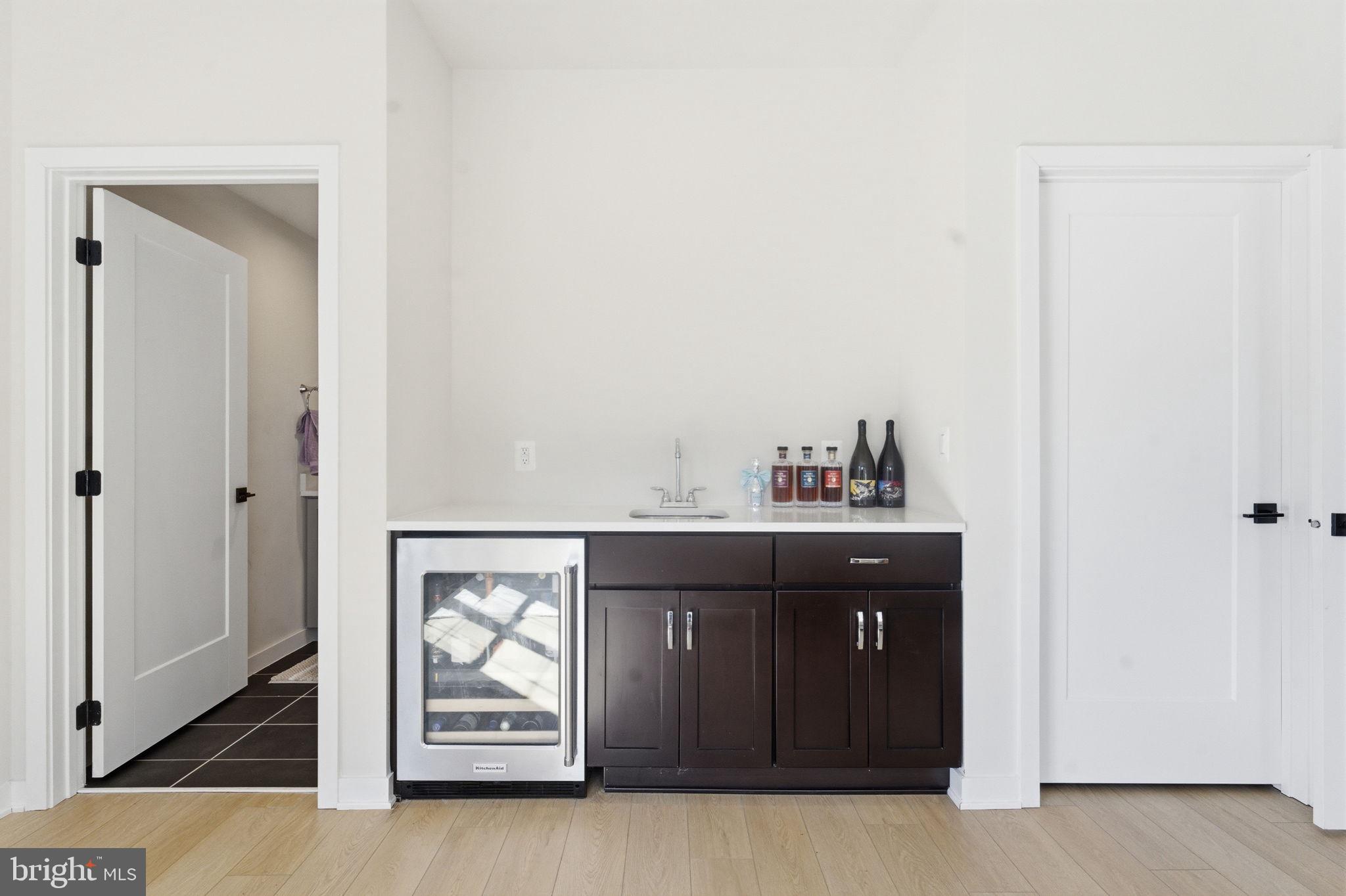 METRO WALK AT MOOREFIELD STATION - Residential