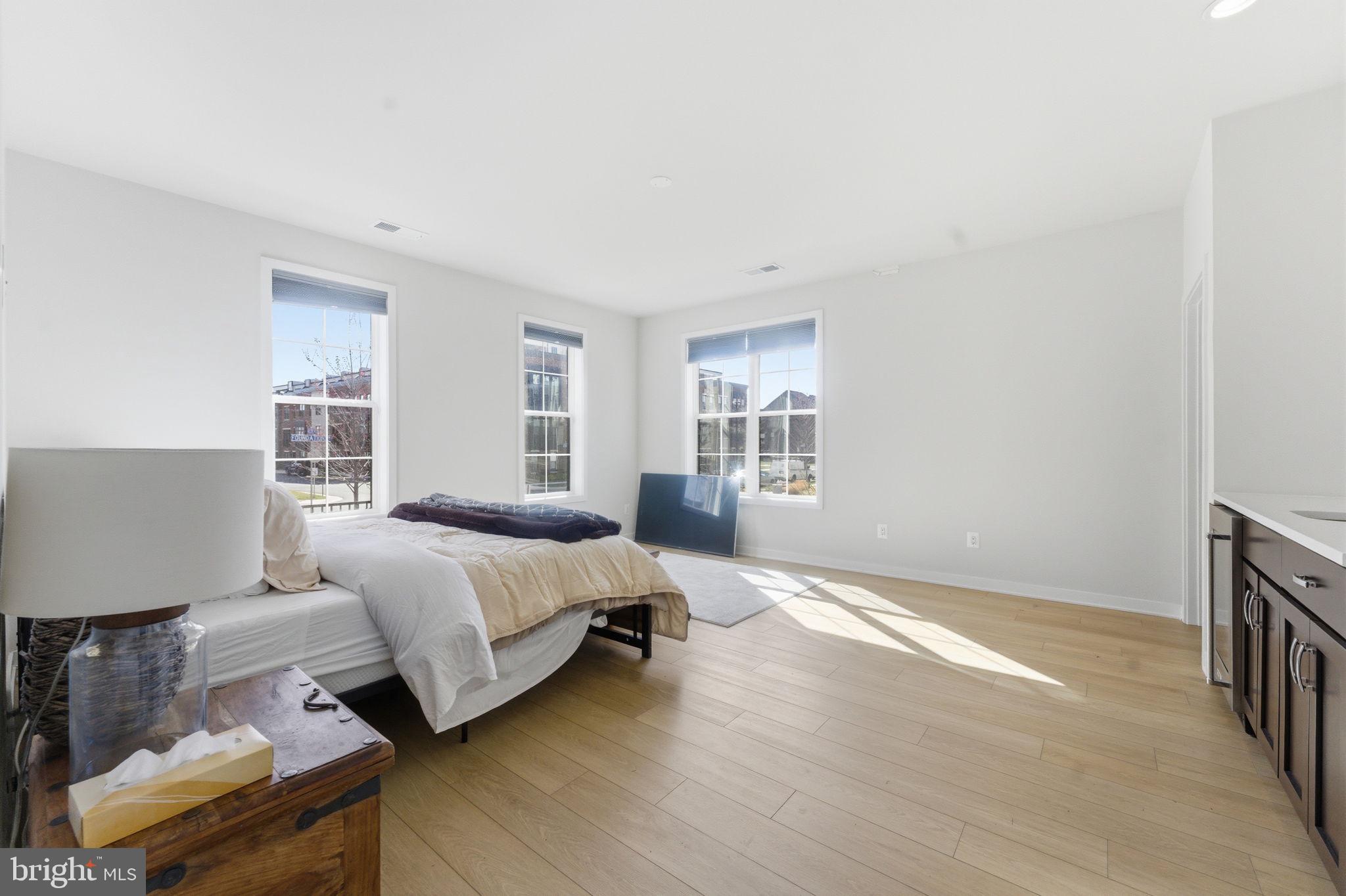 METRO WALK AT MOOREFIELD STATION - Residential