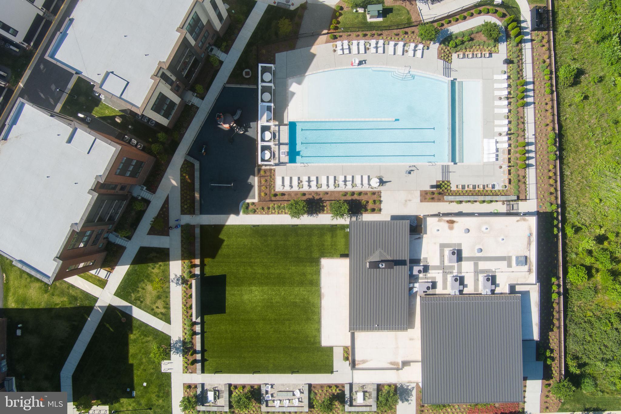 METRO WALK AT MOOREFIELD STATION - Residential