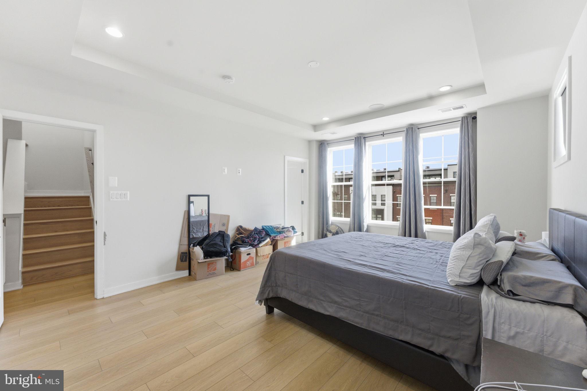 METRO WALK AT MOOREFIELD STATION - Residential