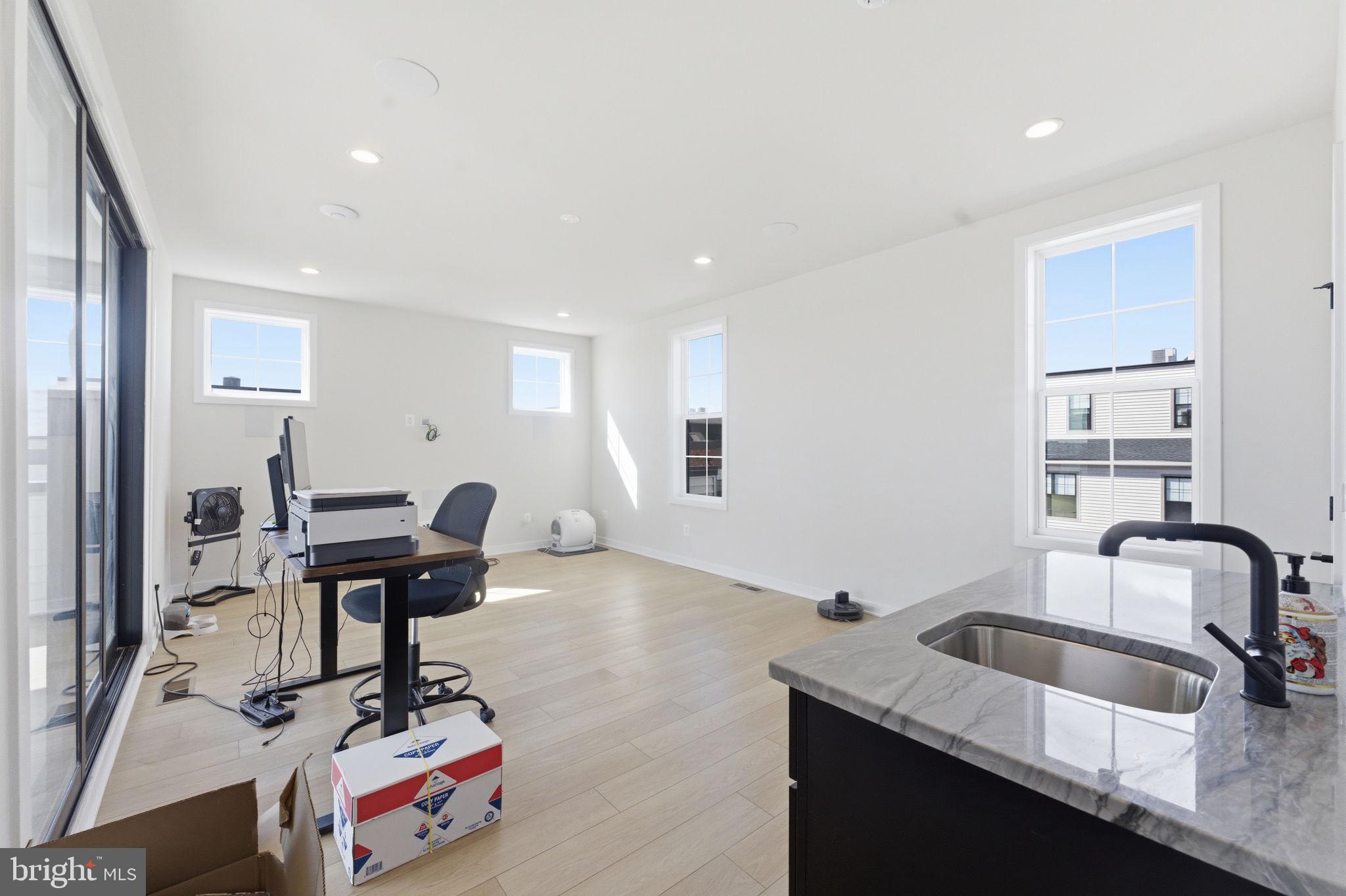 METRO WALK AT MOOREFIELD STATION - Residential