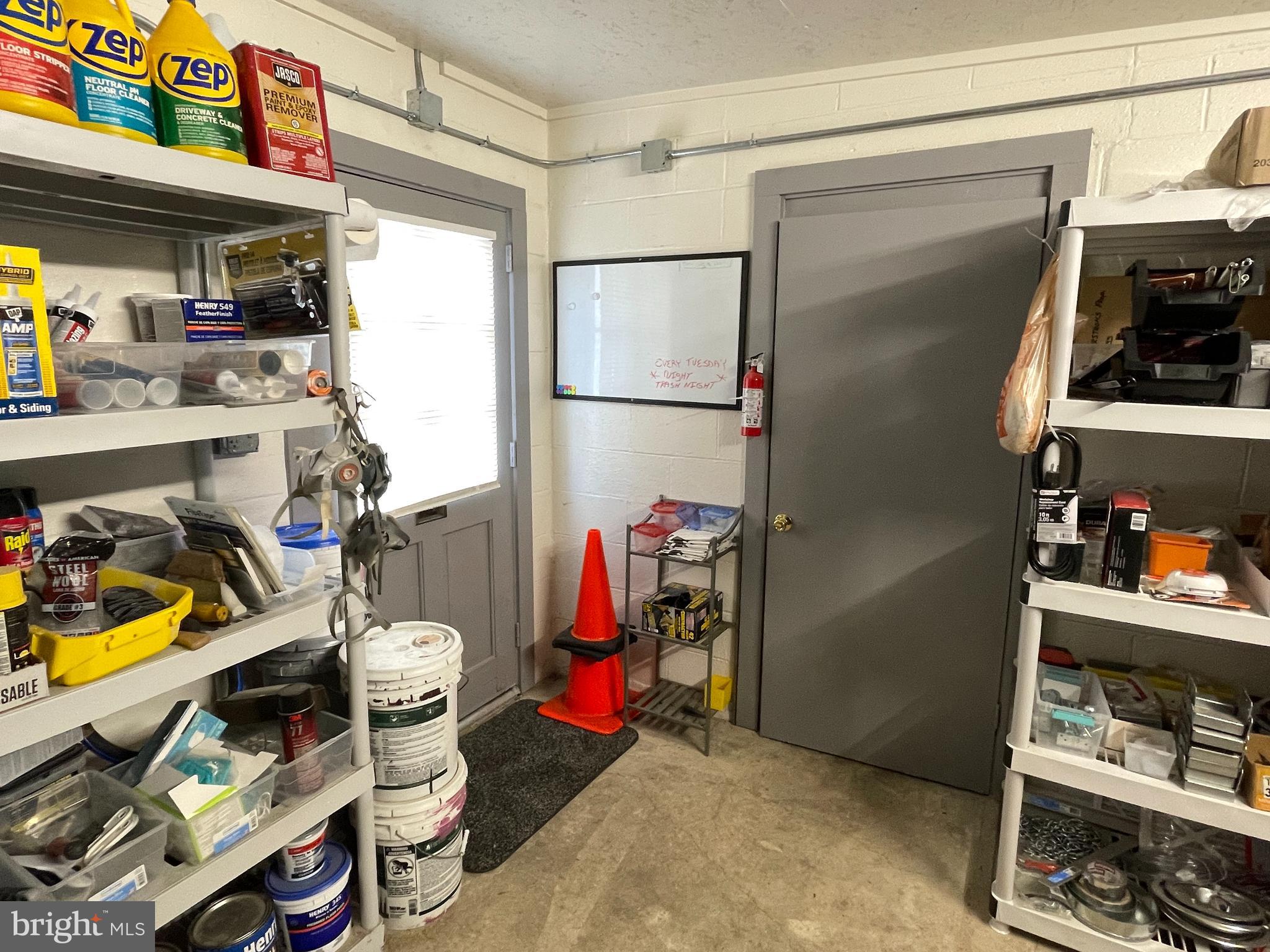 LANCASTER WEST END - Commercial Sale