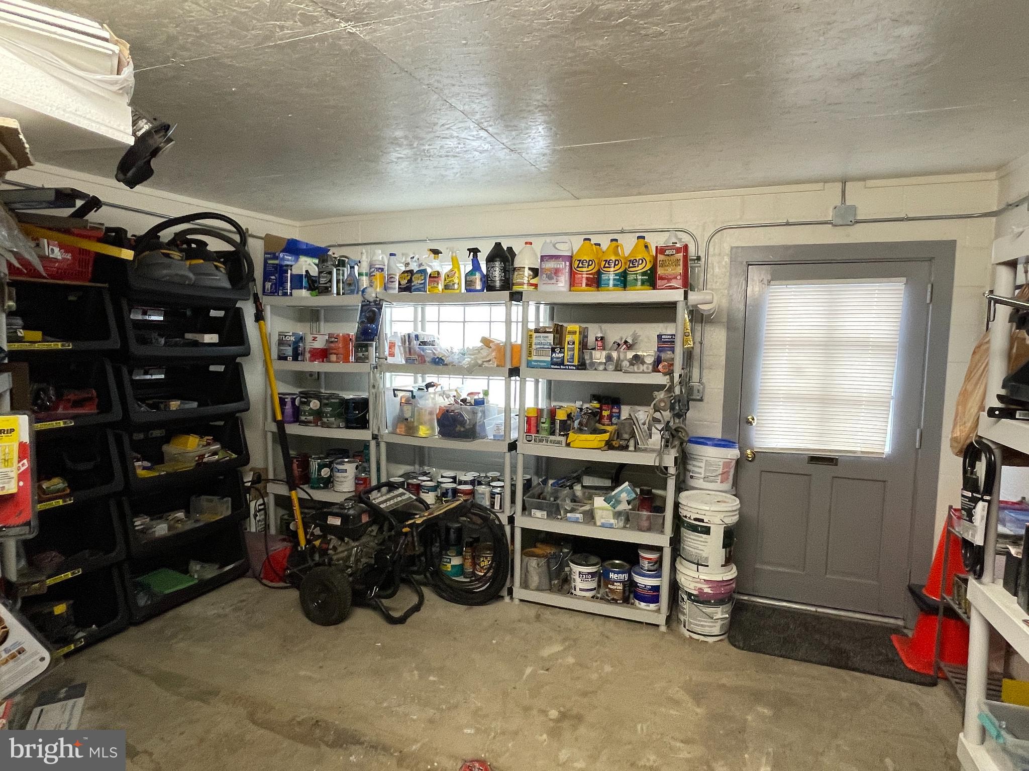 LANCASTER WEST END - Commercial Sale