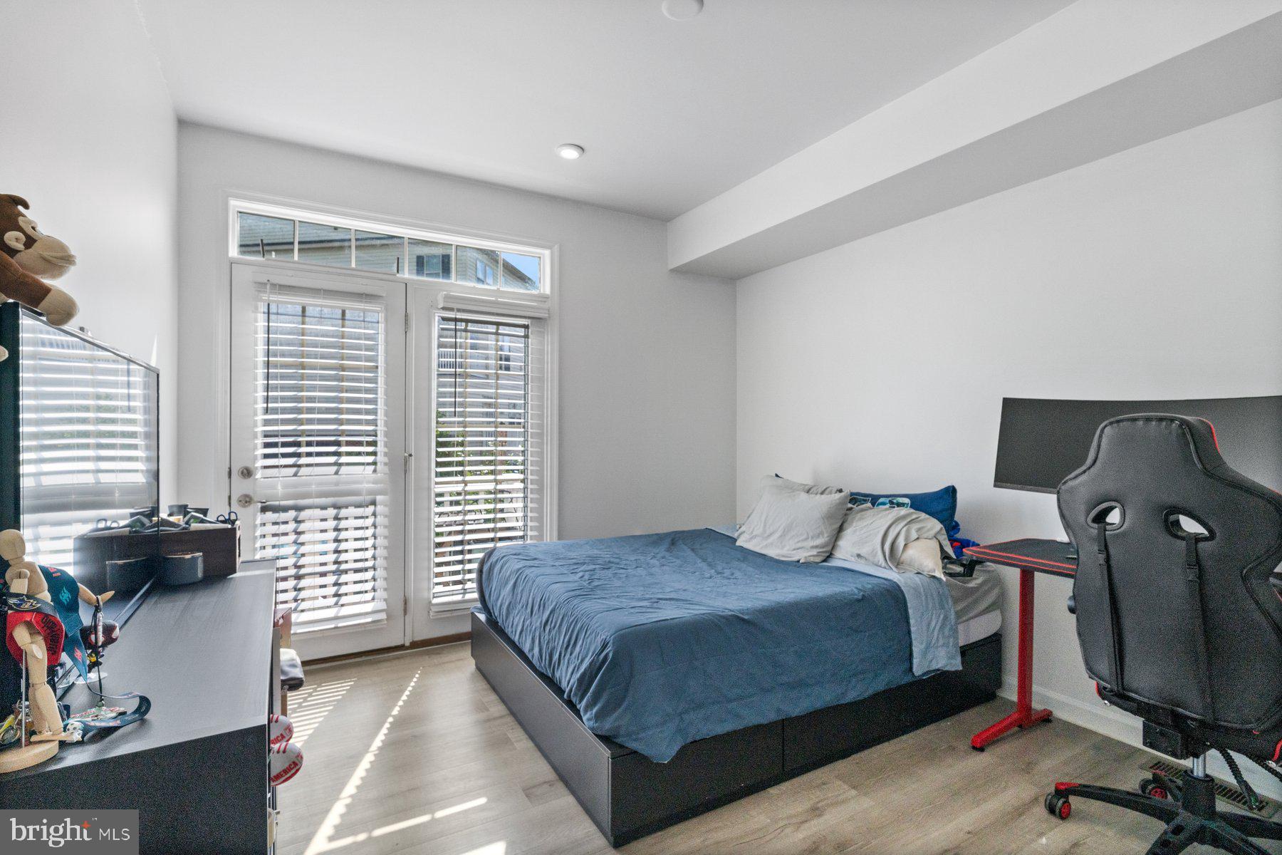 LINTON AT BALLENGER - Residential Lease