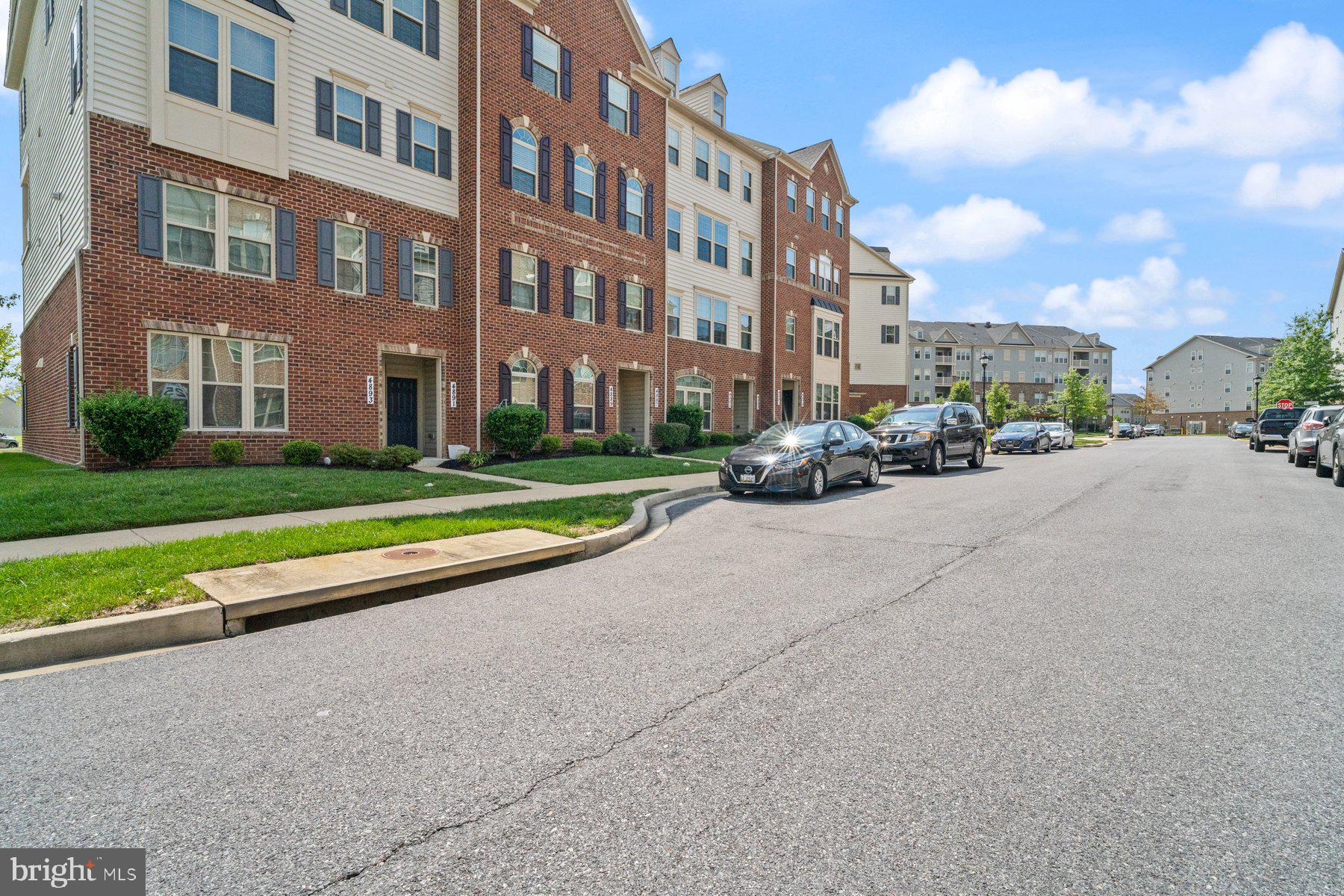 LINTON AT BALLENGER - Residential Lease