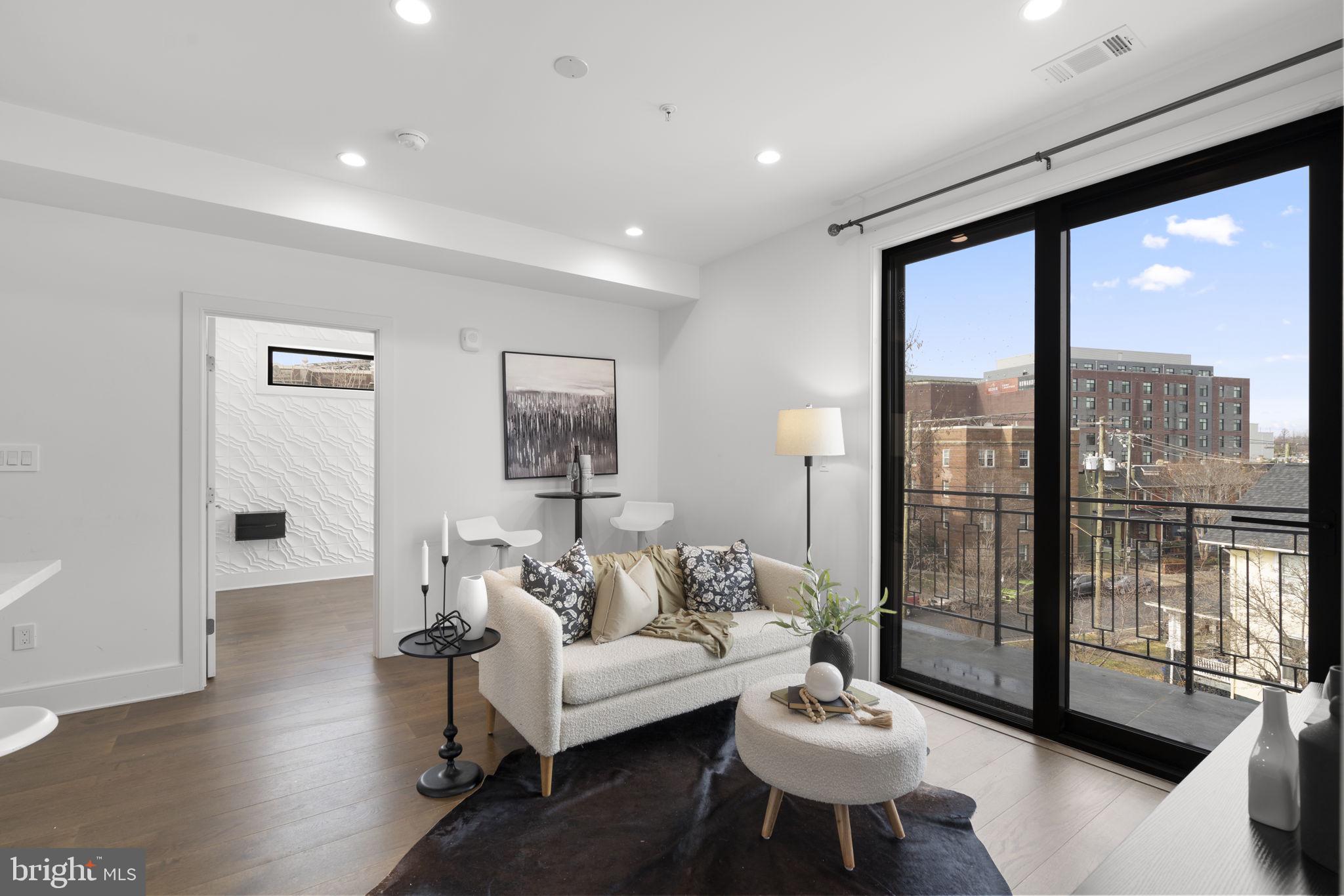 1002 RHODE ISLAND AVENUE NE 8