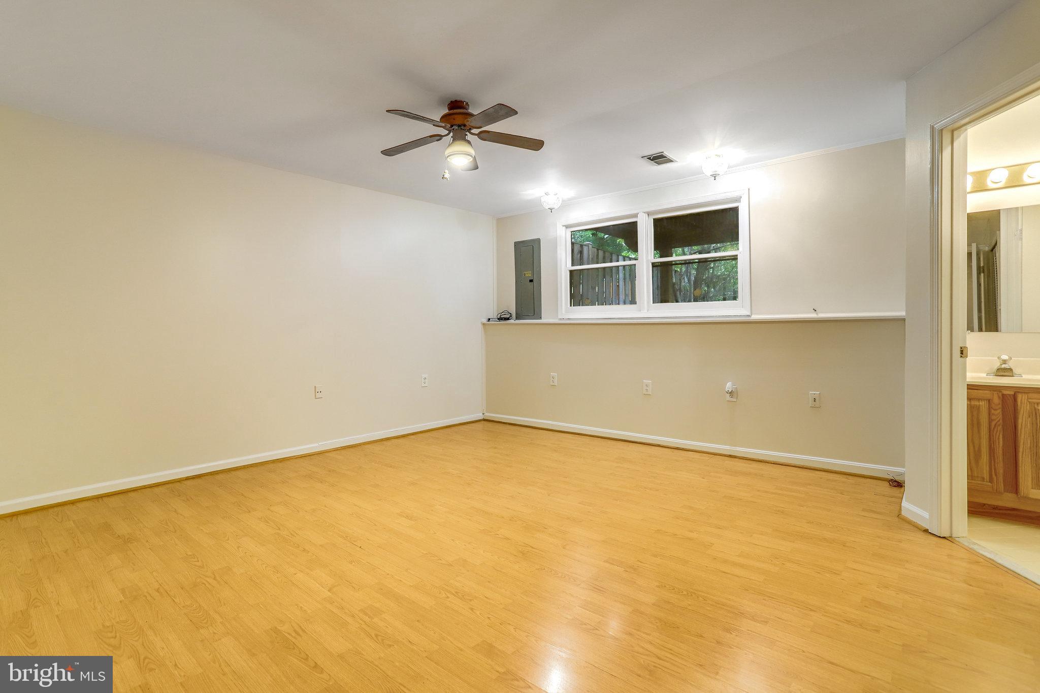 ROXBURY OF MT VERNON - Residential