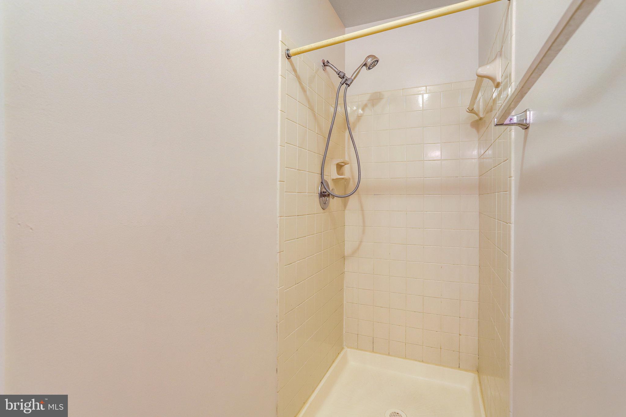 ROXBURY OF MT VERNON - Residential