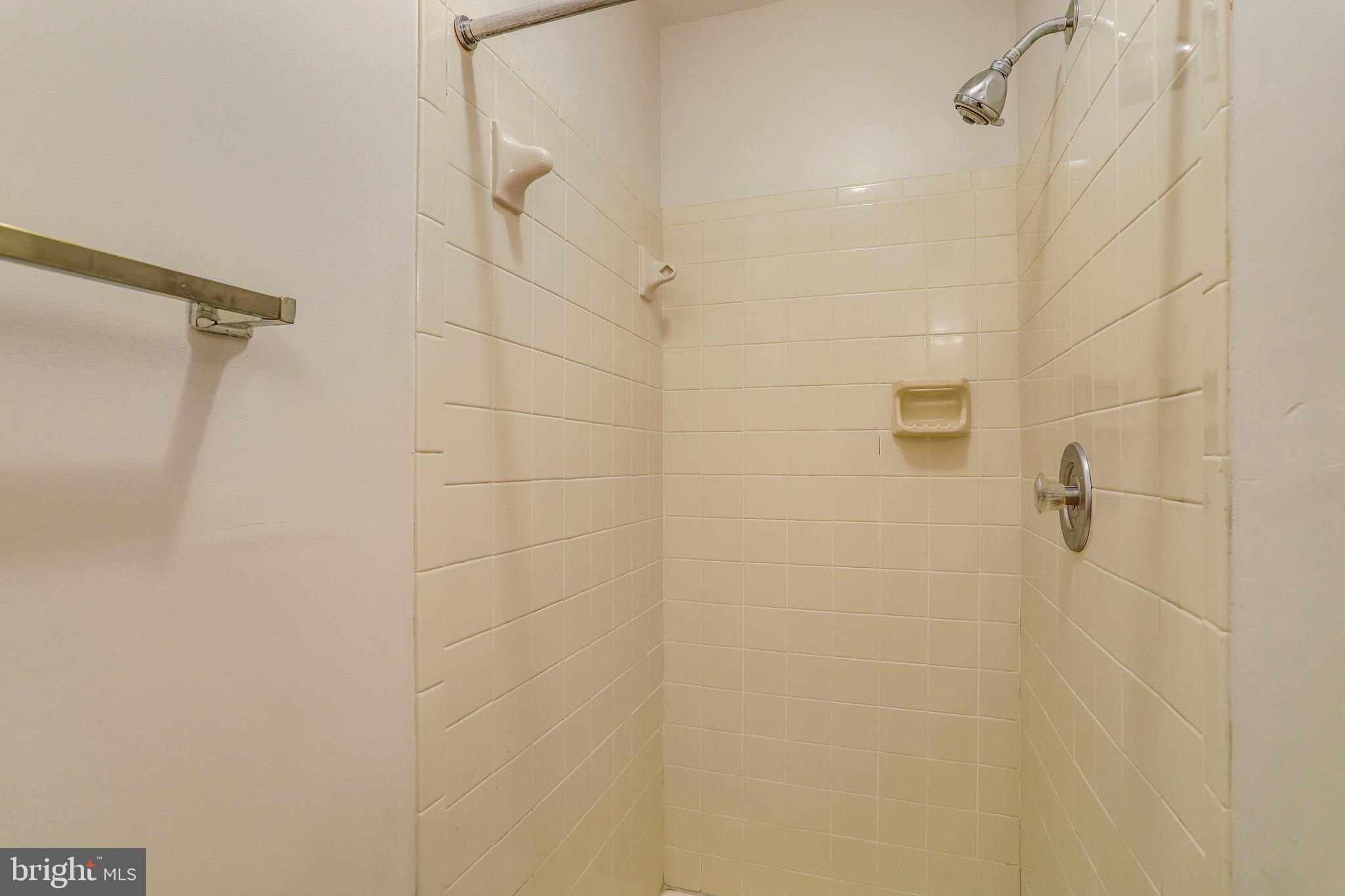 ROXBURY OF MT VERNON - Residential