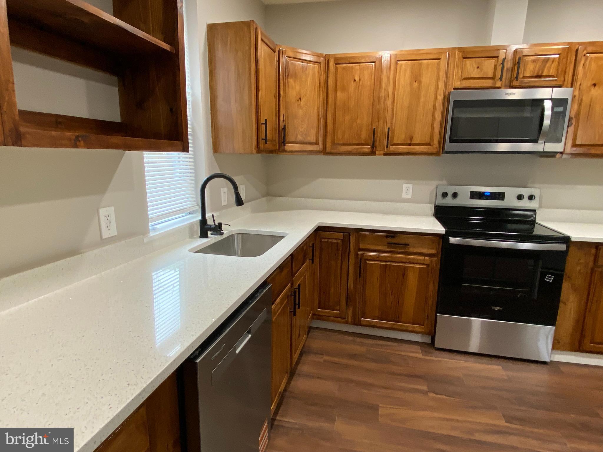 NORTH END - Residential