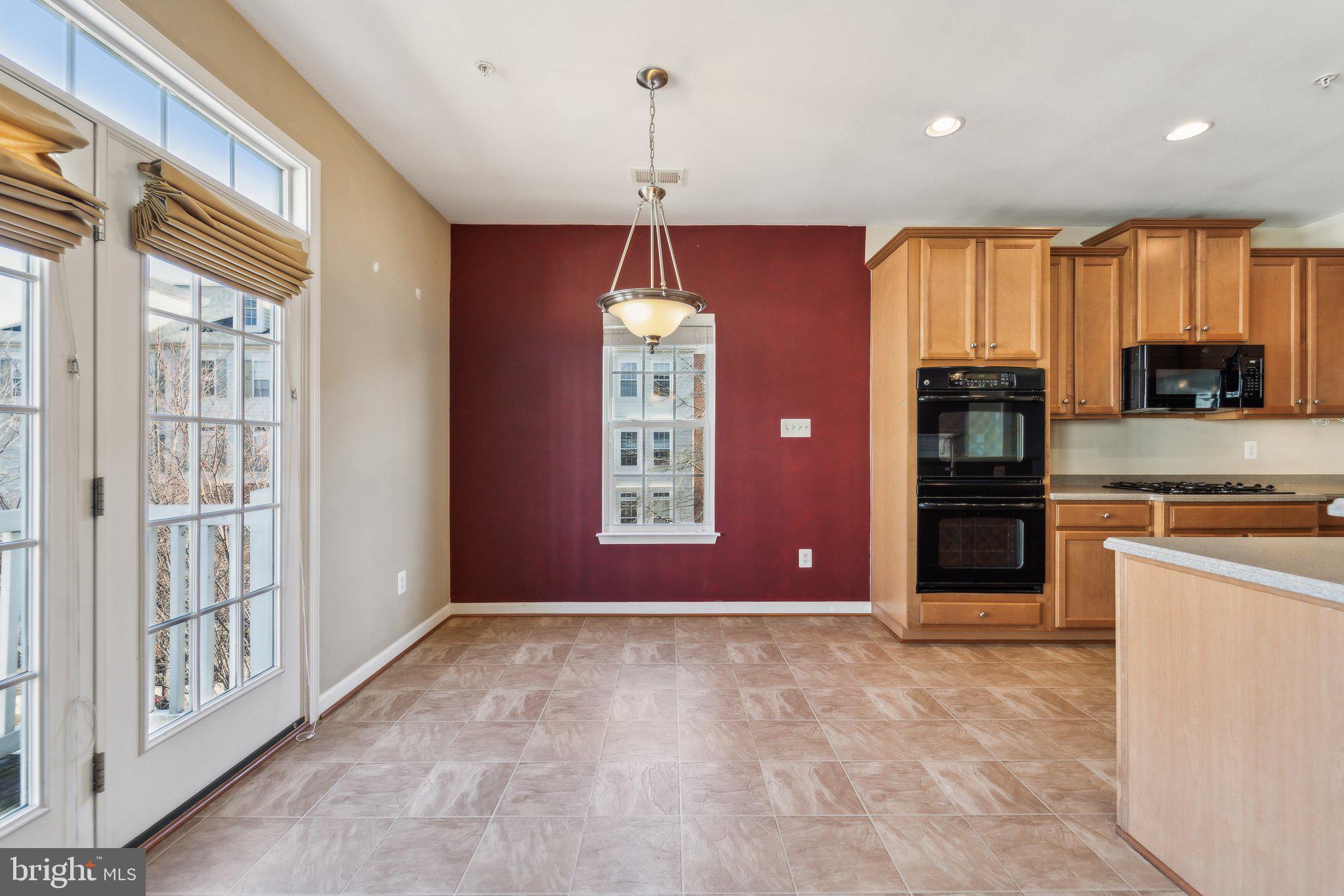 POTOMAC CLUB - Residential