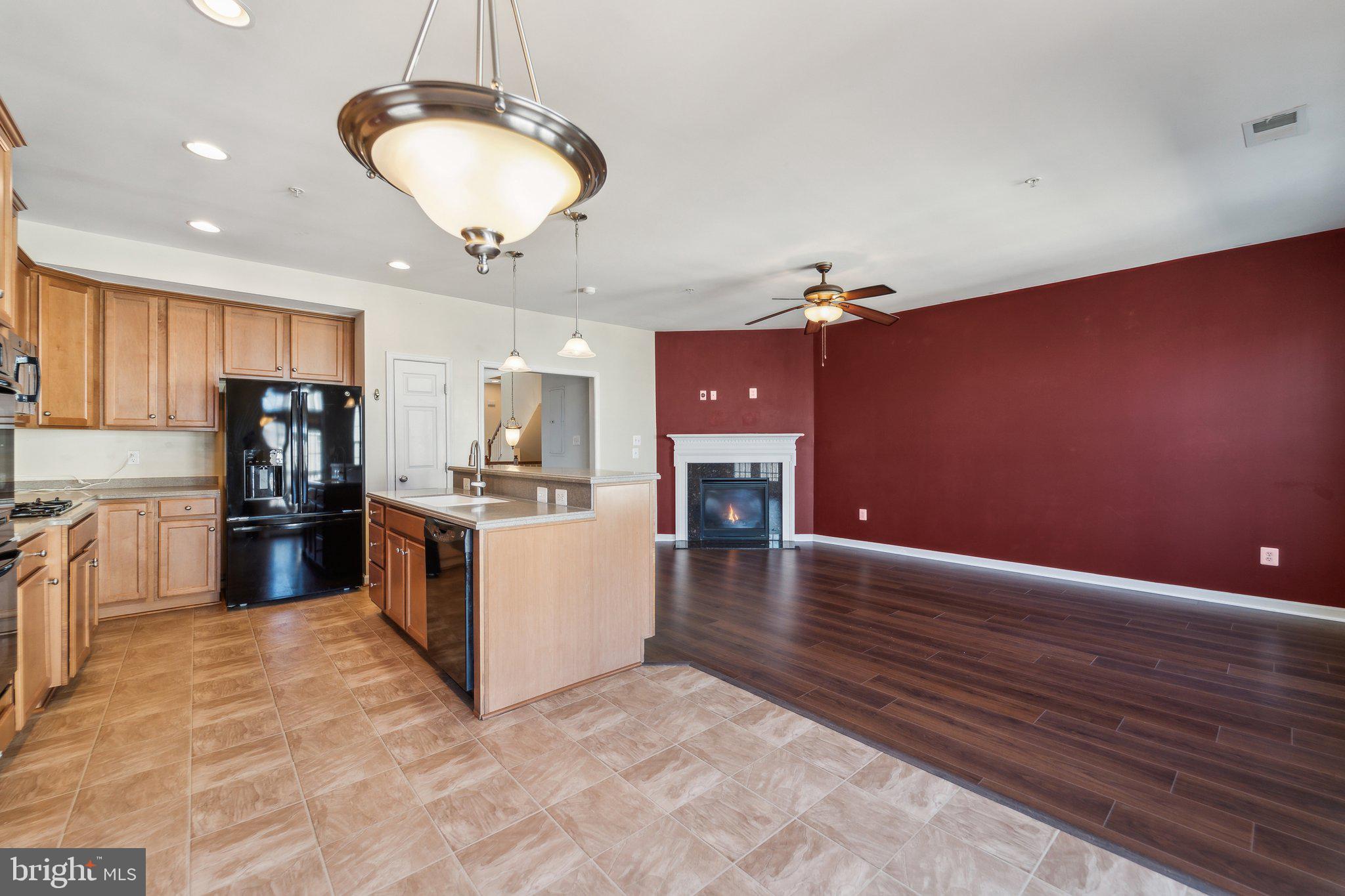 POTOMAC CLUB - Residential