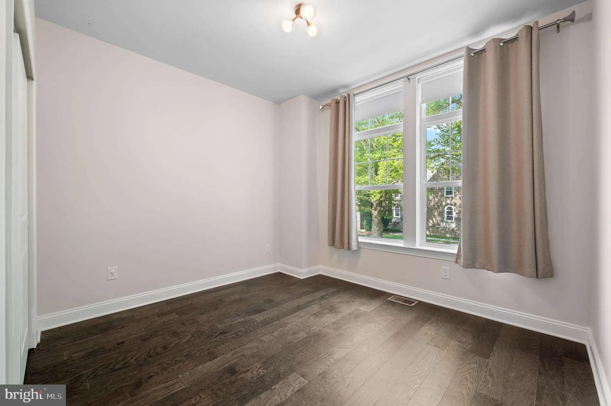 Newtown Square, Pennsylvania 19073, United States, 3 Bedrooms Bedrooms, ,4 BathroomsBathrooms,Residential,Active,180281