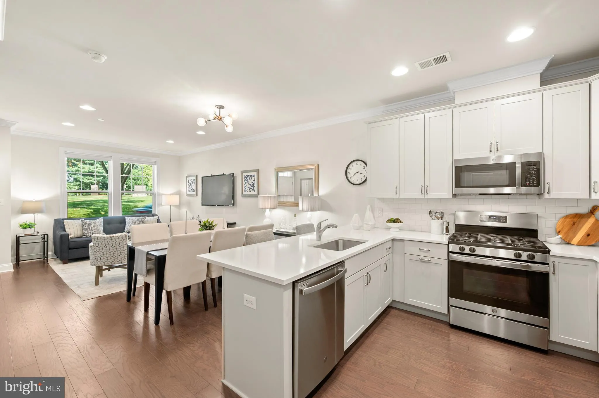 Newtown Square, Pennsylvania 19073, United States, 3 Bedrooms Bedrooms, ,4 BathroomsBathrooms,Residential,Active,180281