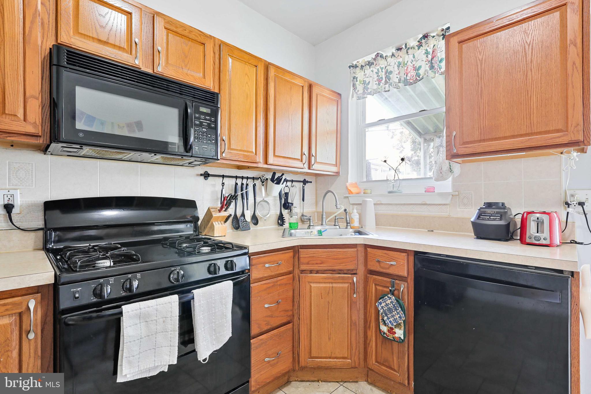 HAMPDEN HISTORIC DISTRICT - Residential