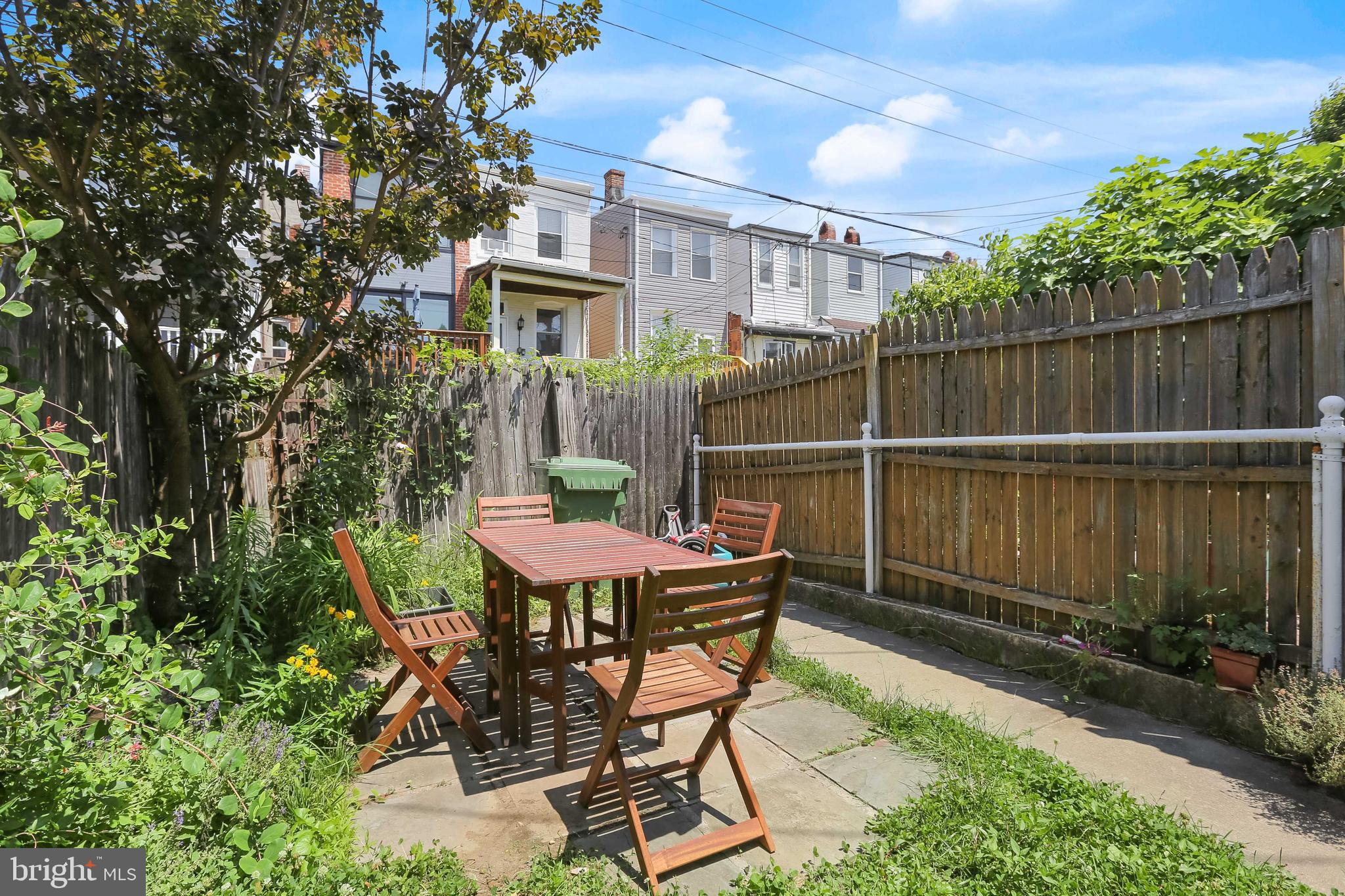 HAMPDEN HISTORIC DISTRICT - Residential