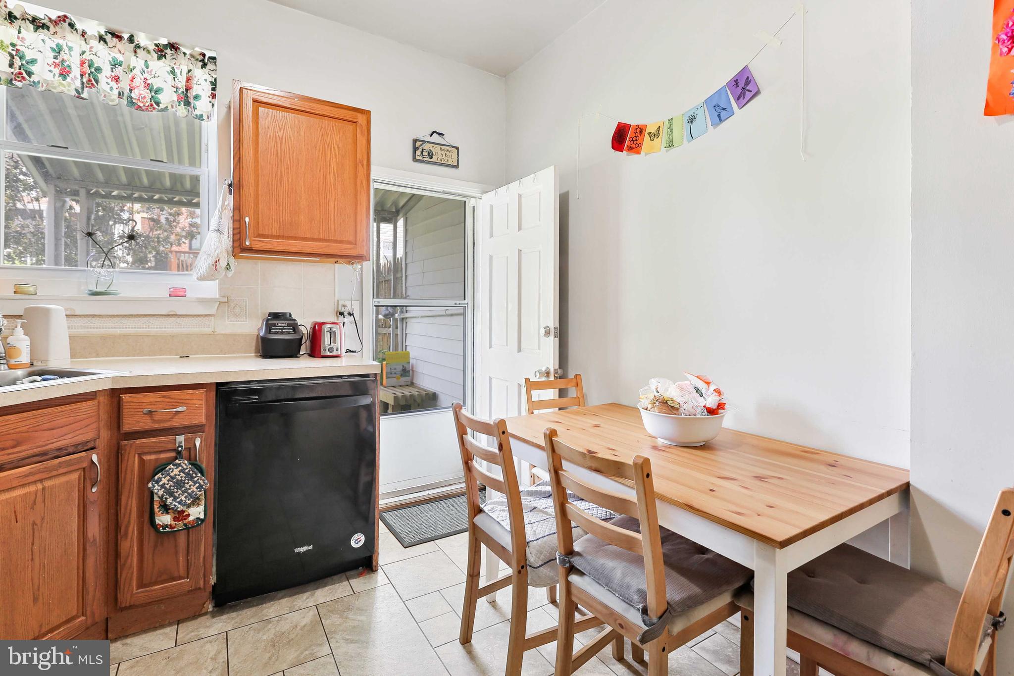 HAMPDEN HISTORIC DISTRICT - Residential