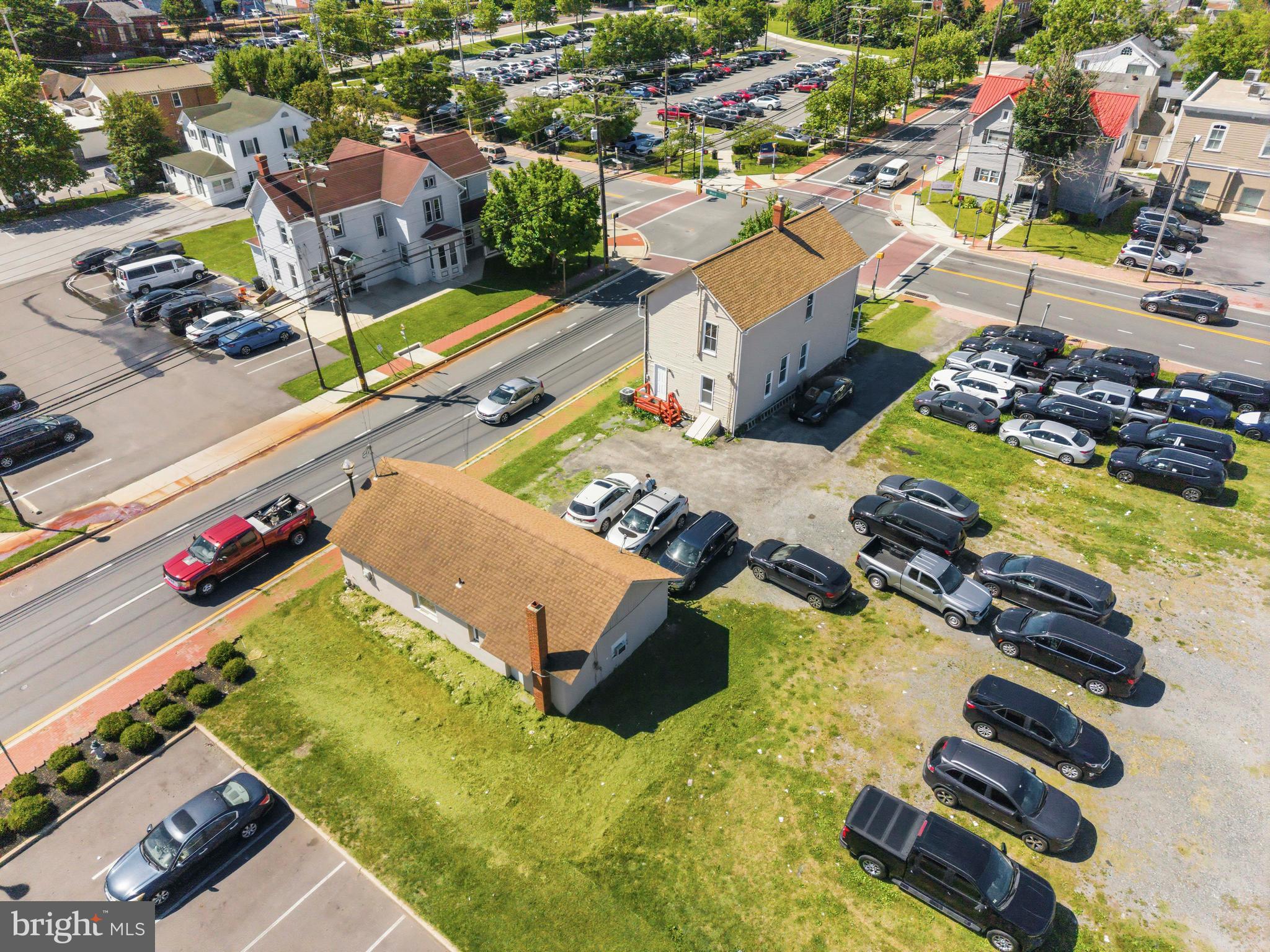 201 MAIN STREET B