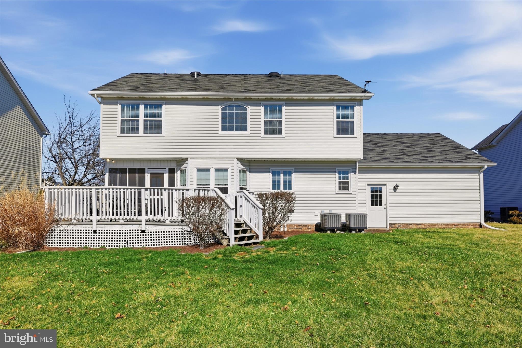 WOODSIDE ESTATES - Residential