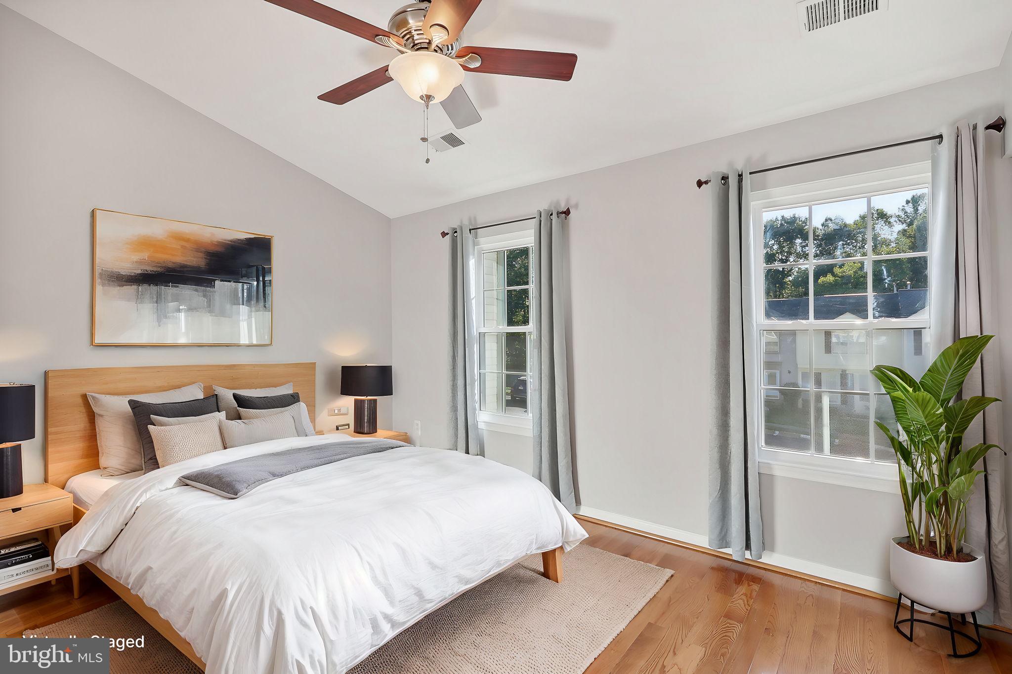 LAKE RIDGE - Residential