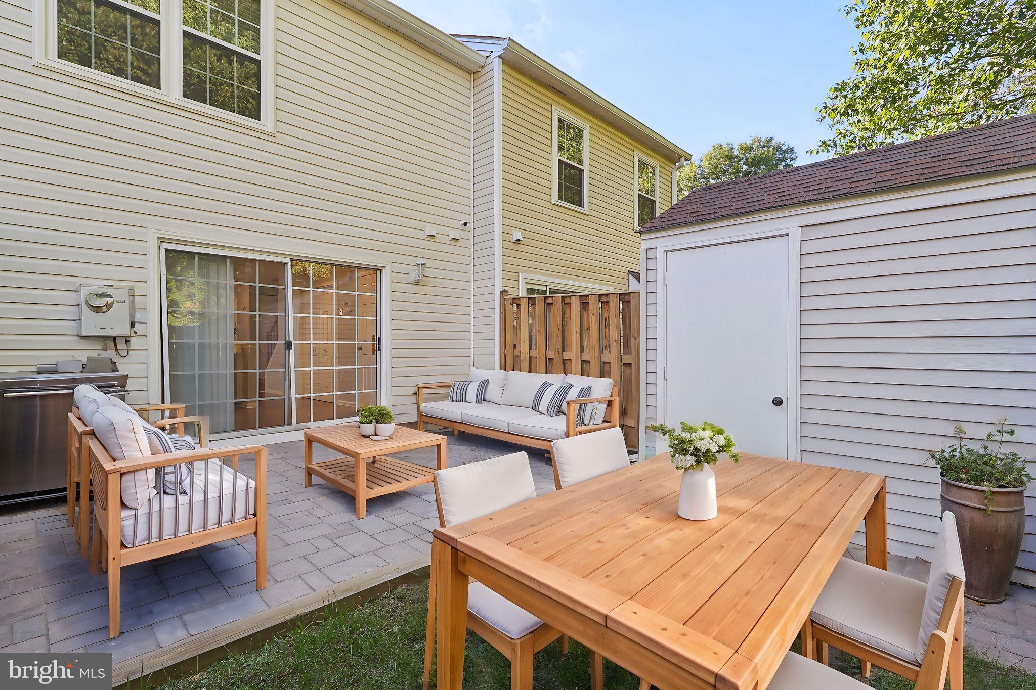 LAKE RIDGE - Residential