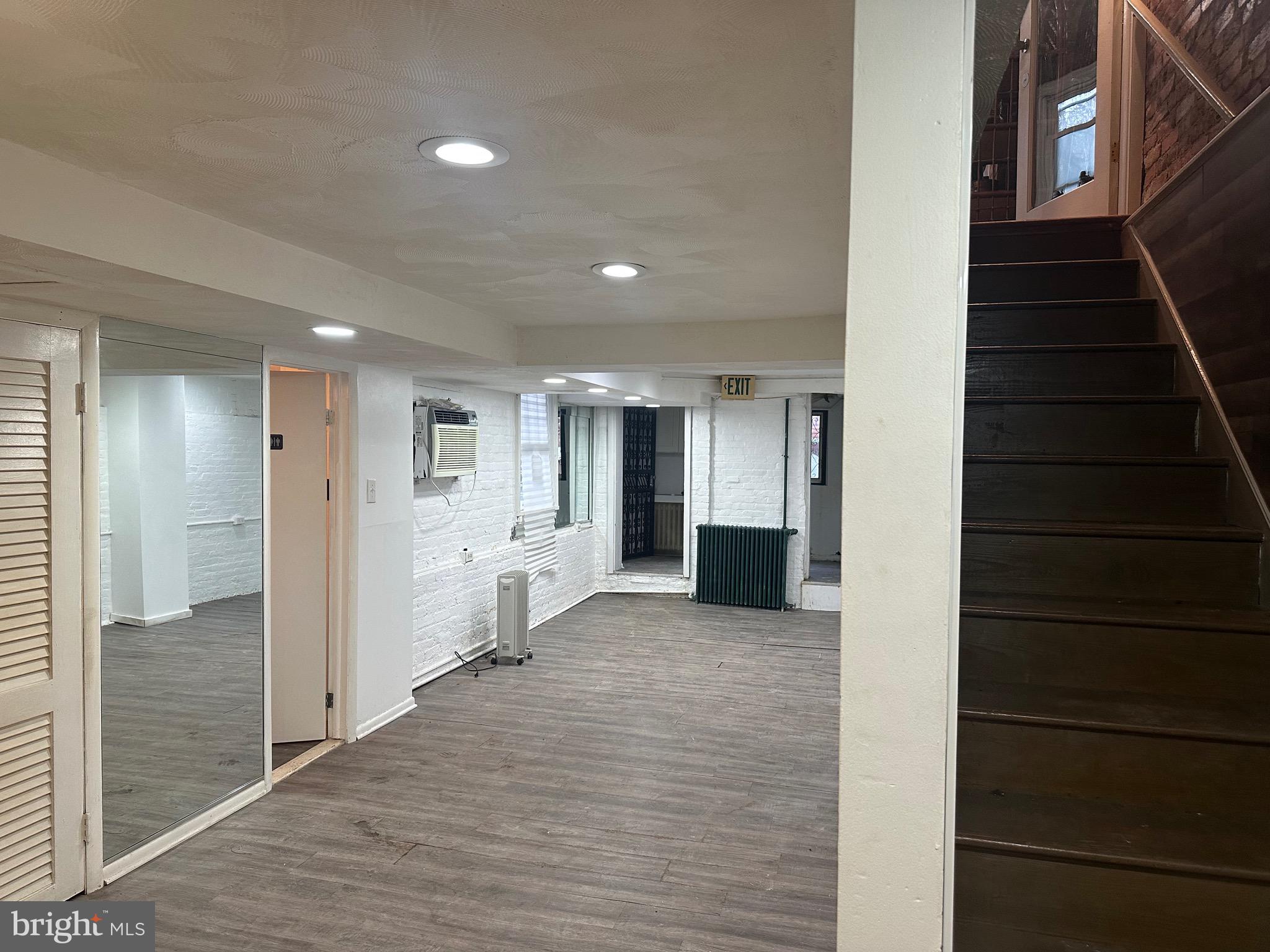 GEORGETOWN - Commercial Sale