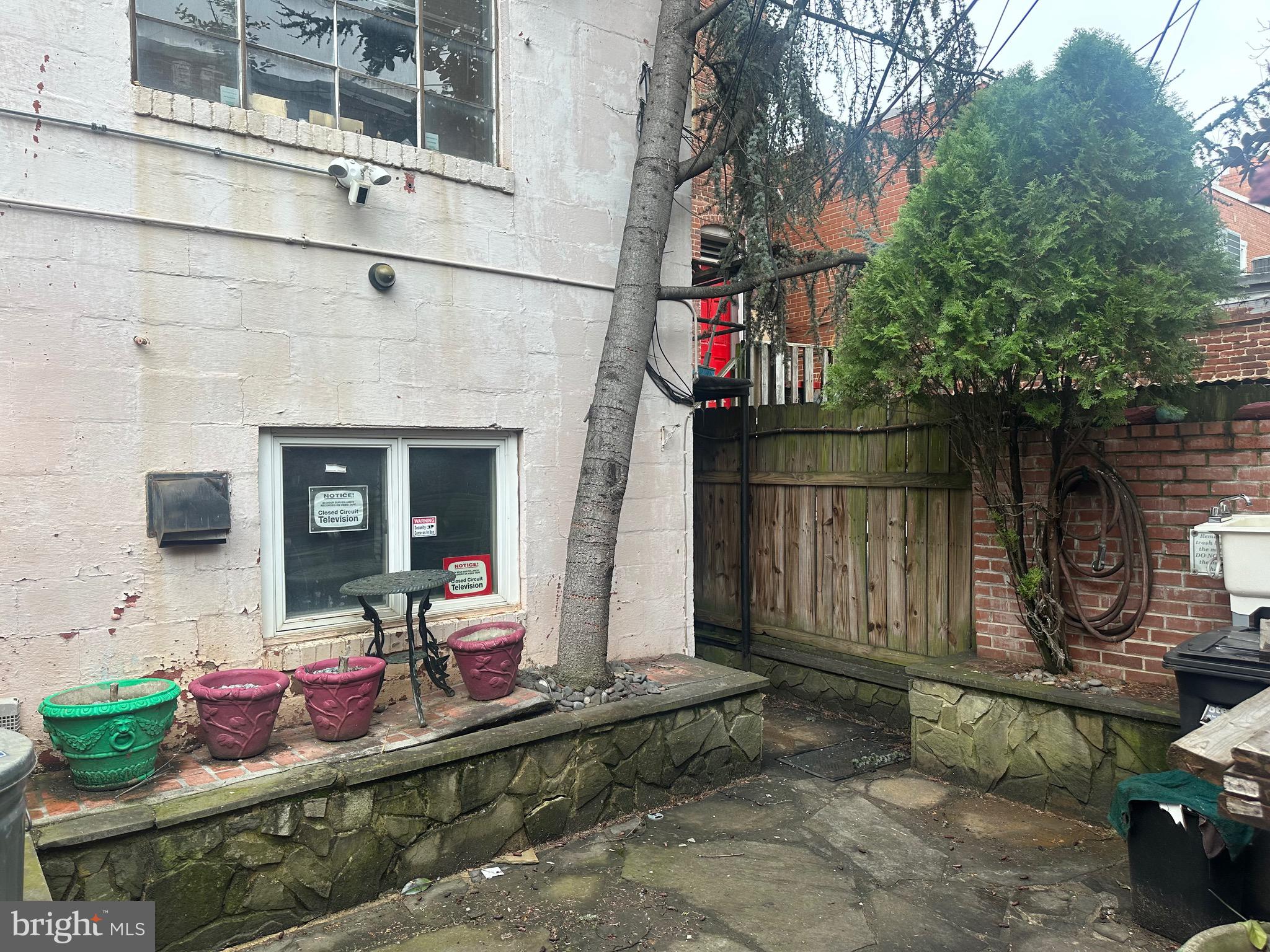 GEORGETOWN - Commercial Sale