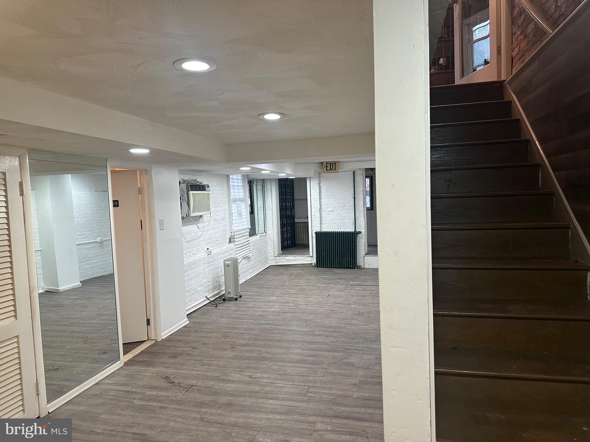 GEORGETOWN - Commercial Sale