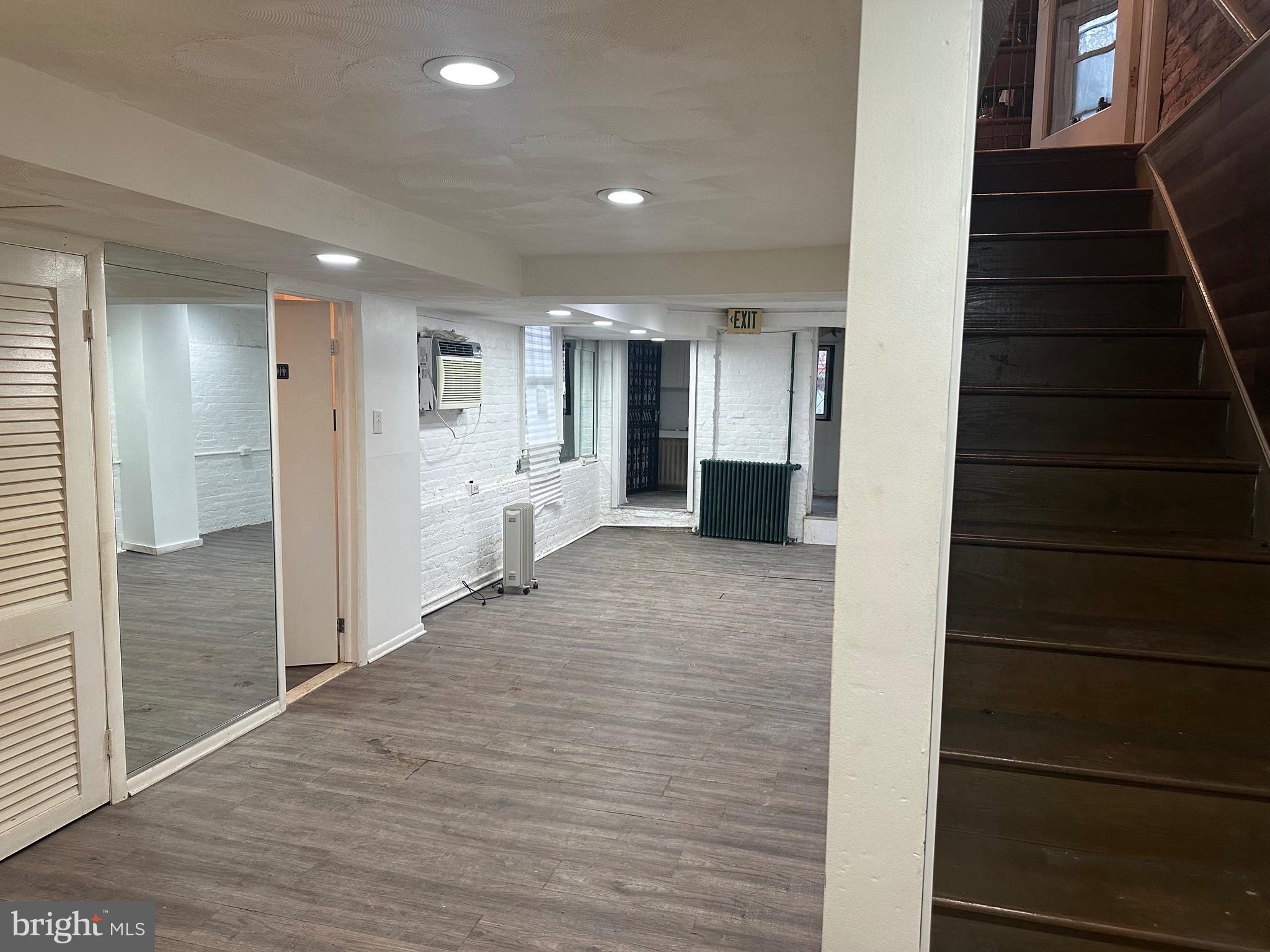 GEORGETOWN - Commercial Sale