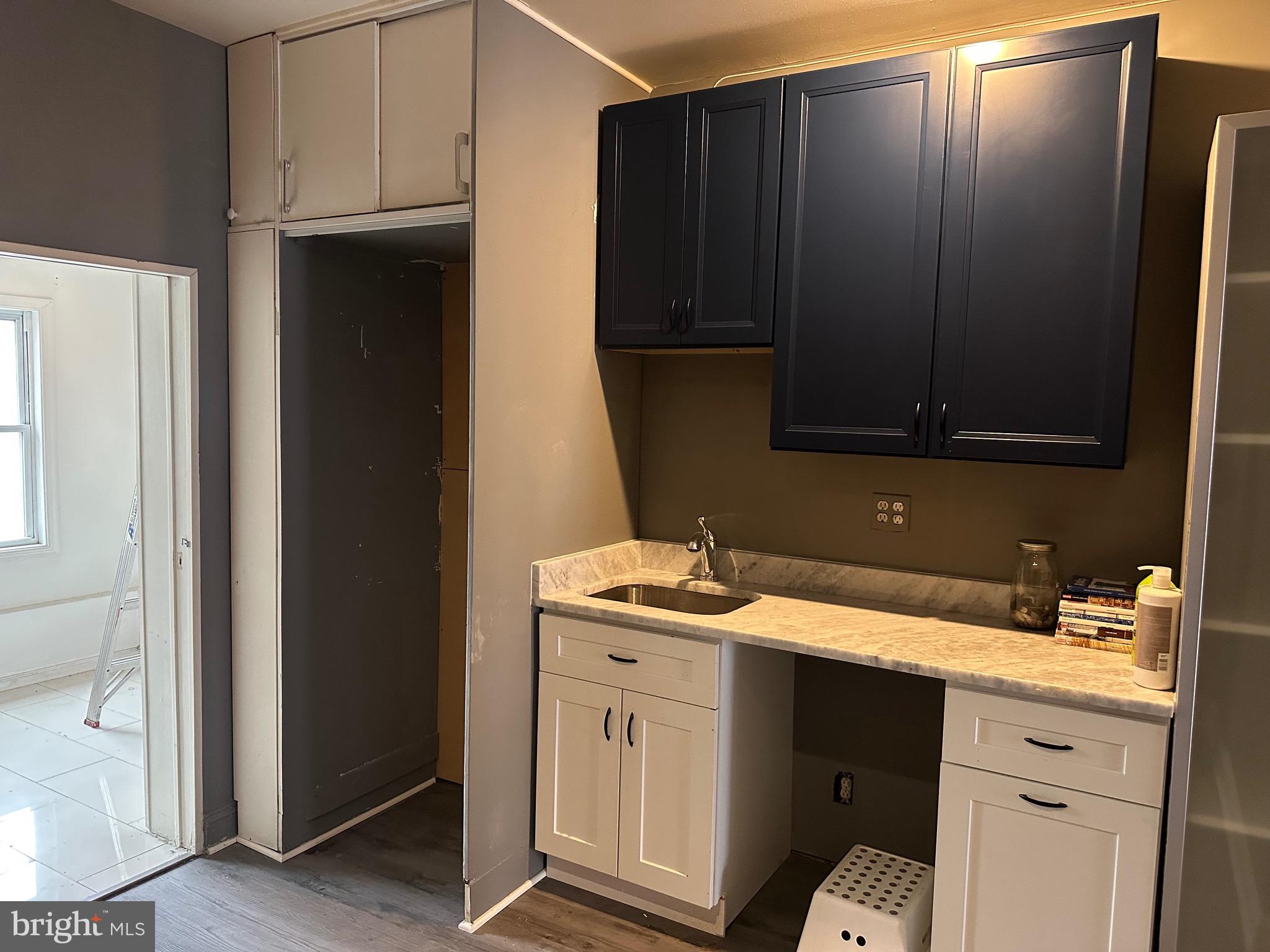 GEORGETOWN - Commercial Sale