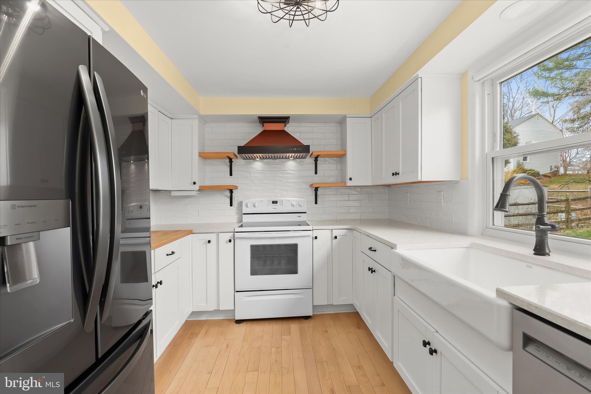 LONG REACH - Residential