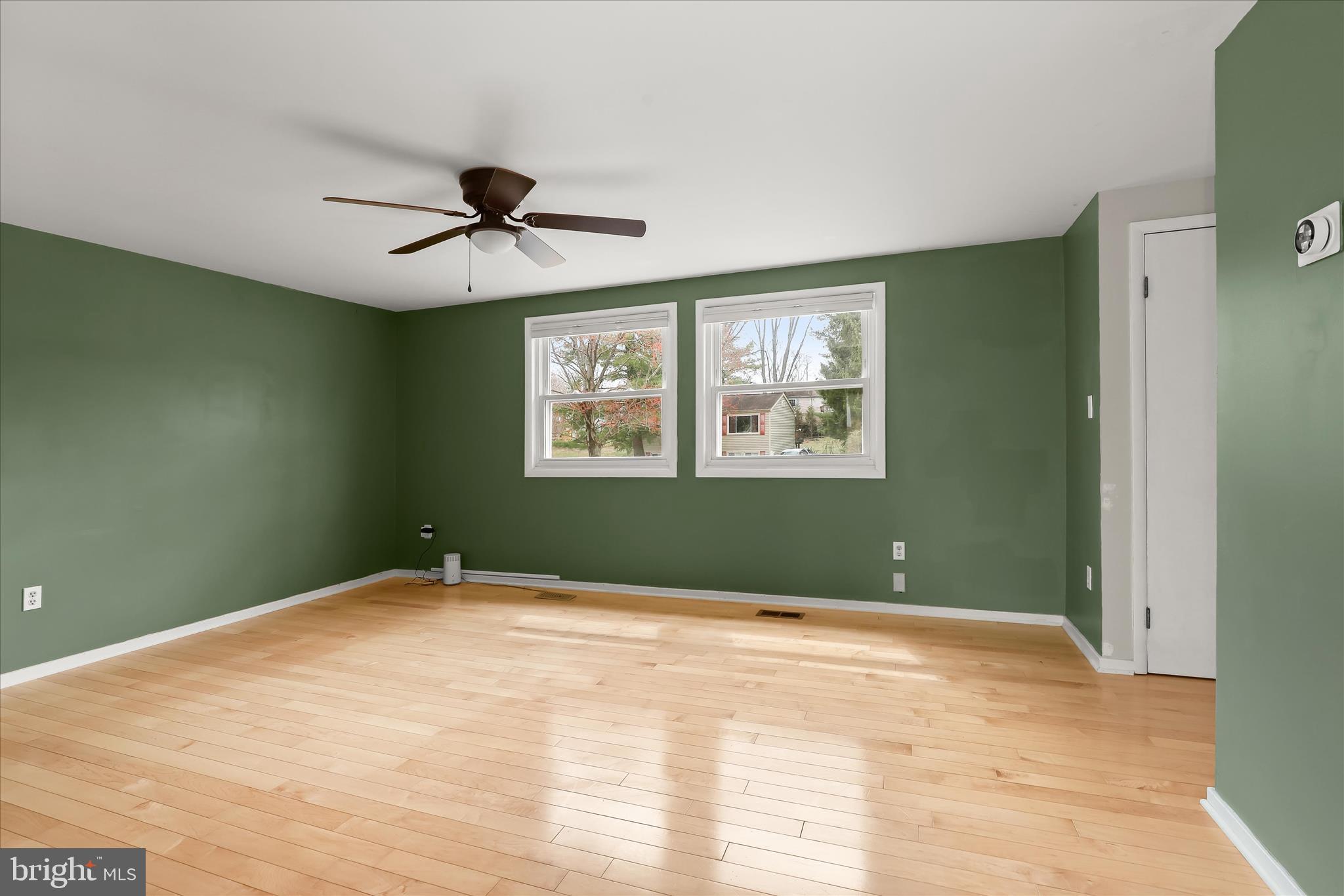 LONG REACH - Residential