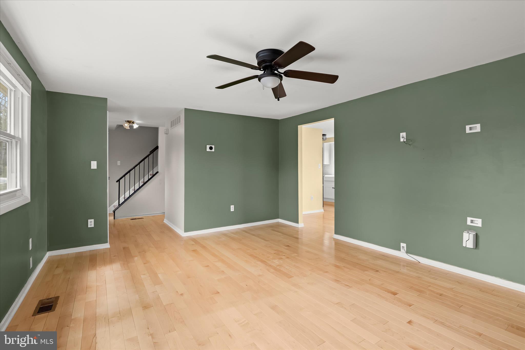 LONG REACH - Residential