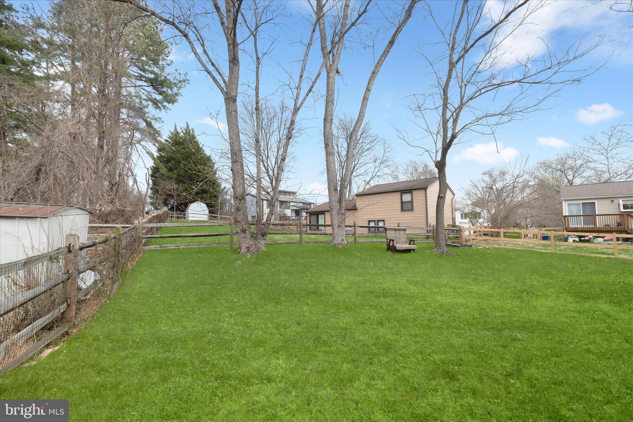 LONG REACH - Residential