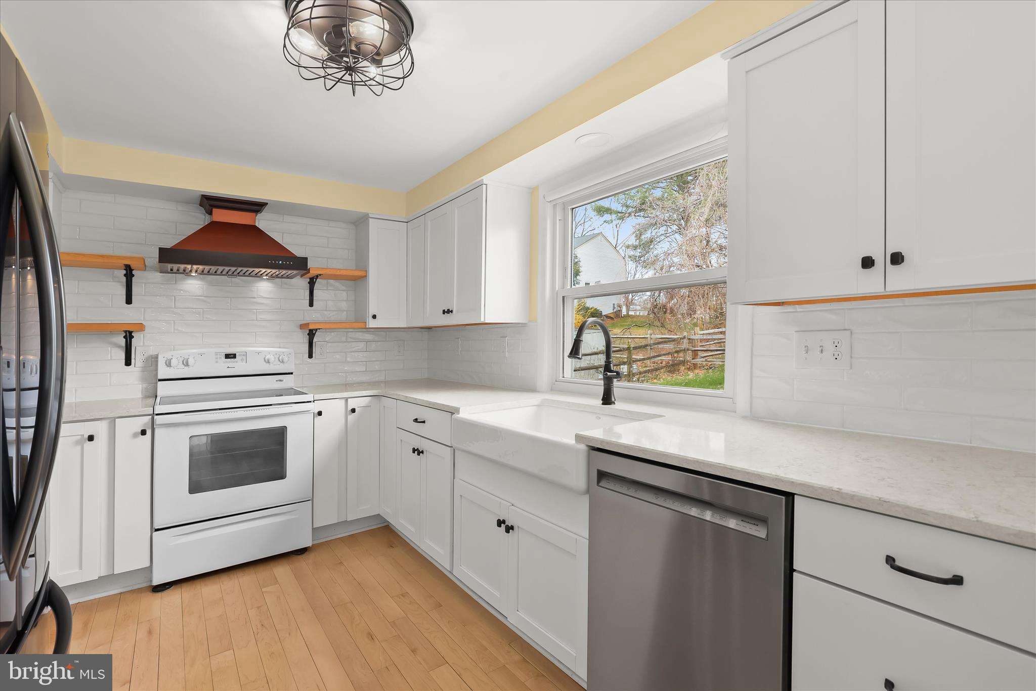 LONG REACH - Residential