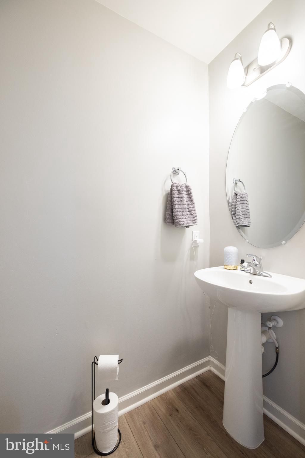 WHISPERING PINES - Residential Lease