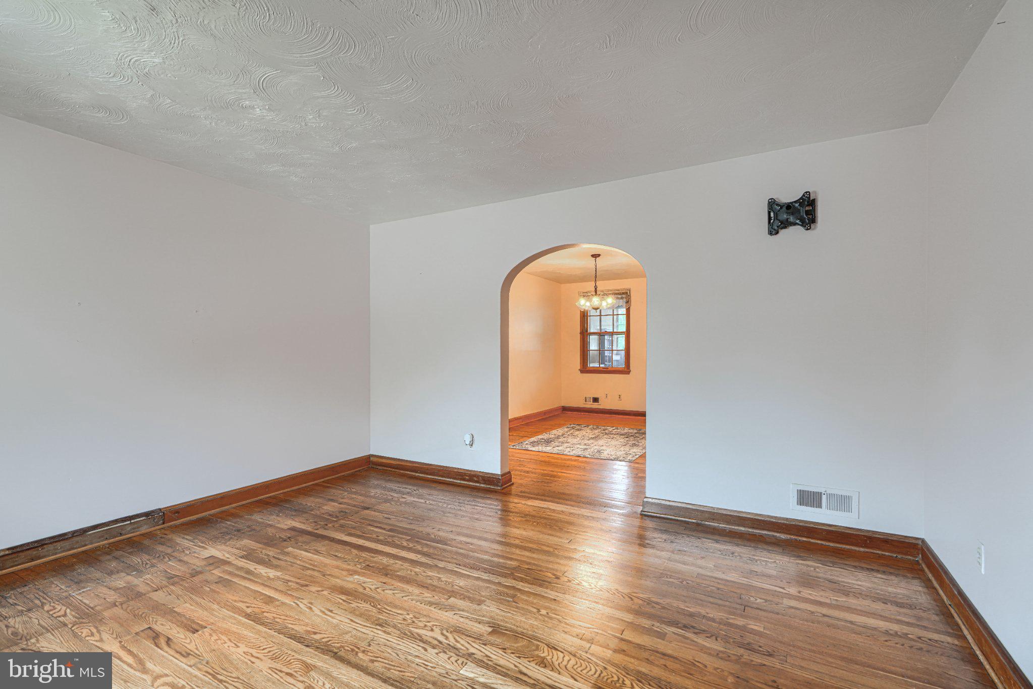 8446 LOCH RAVEN BOULEVARD