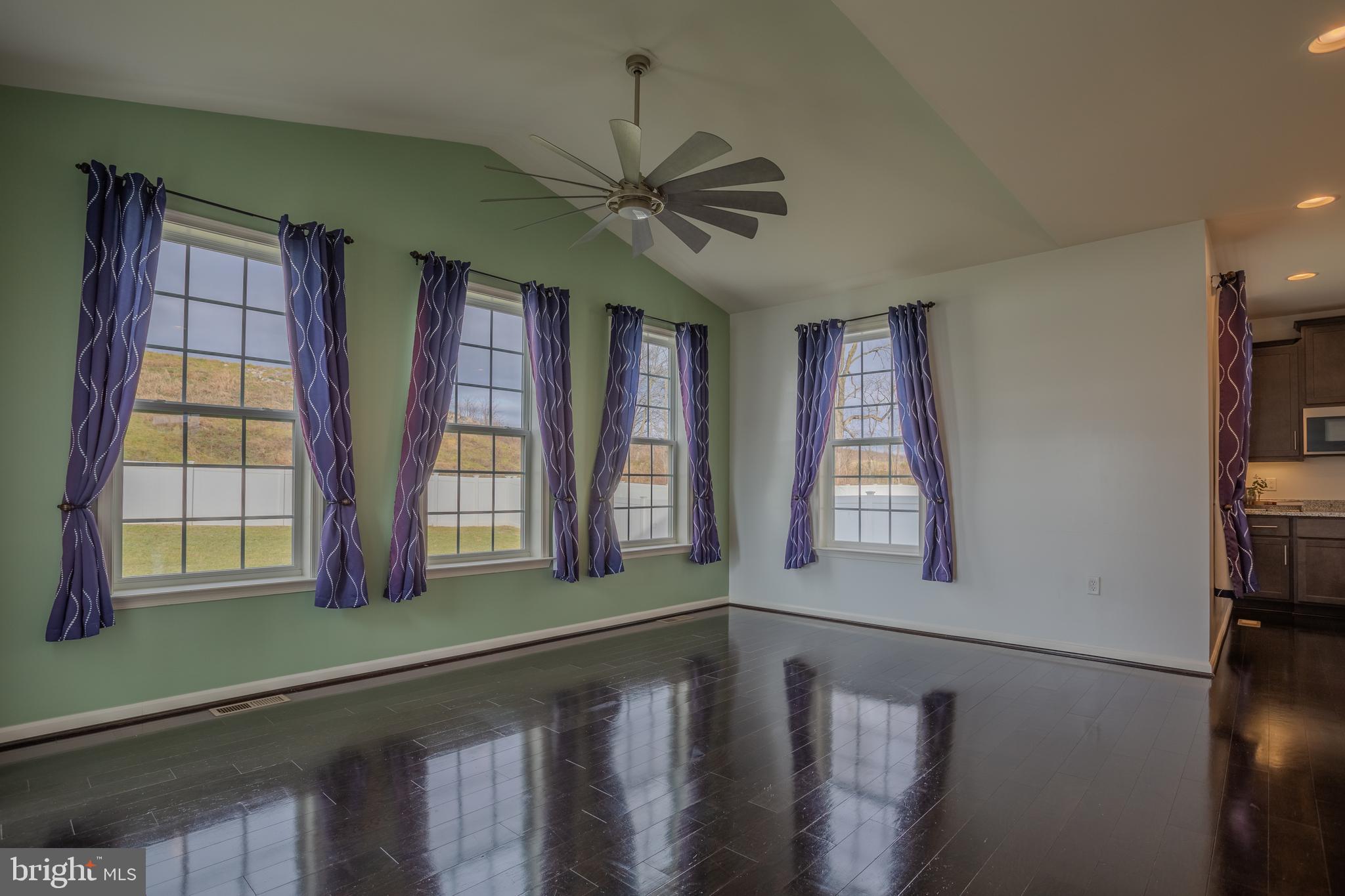 SPRINGDALE FARM - Residential