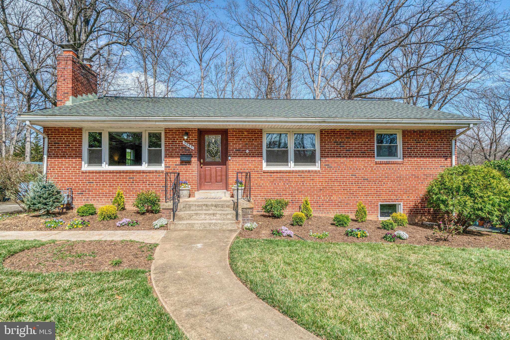 LINCOLNIA HILLS - Residential