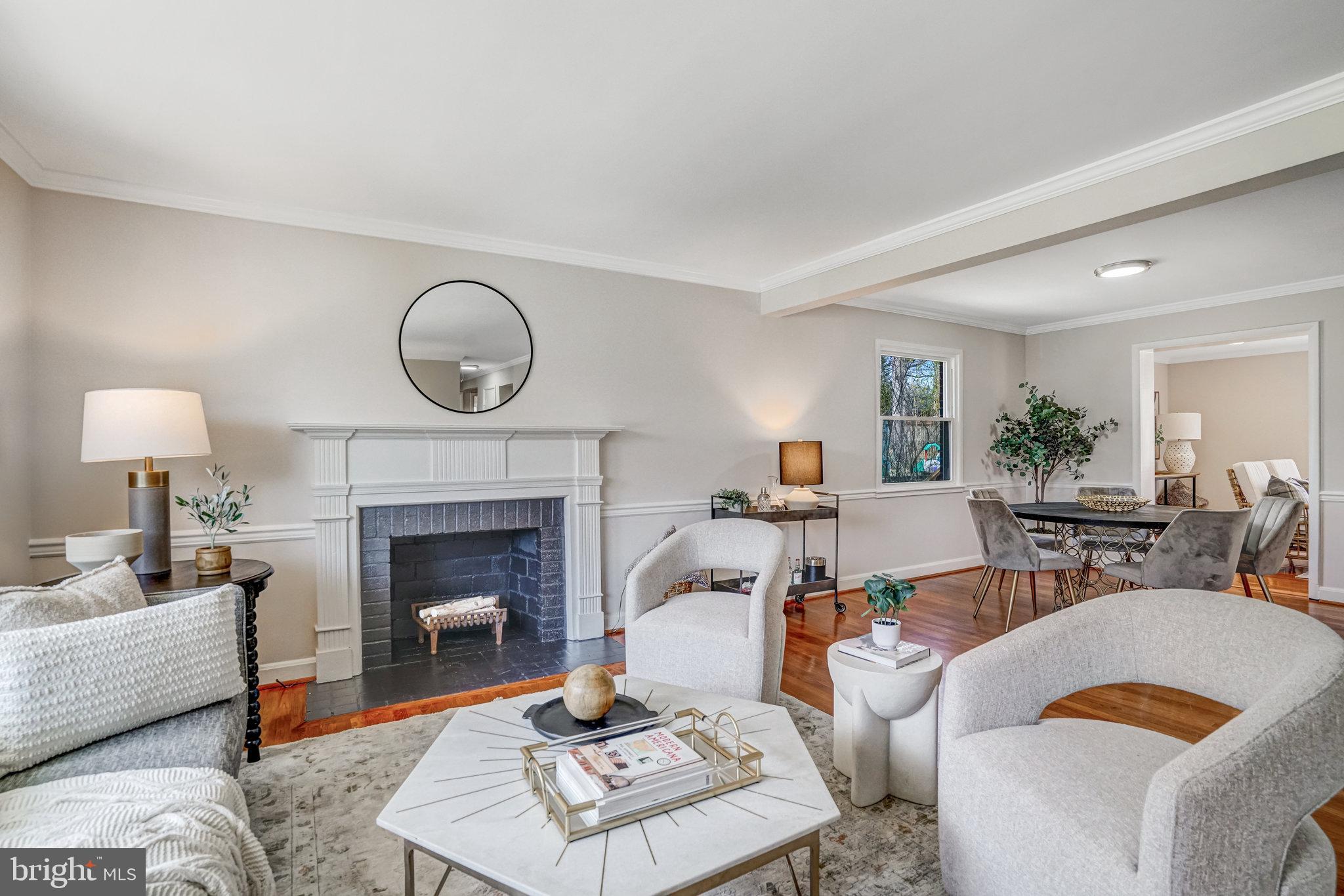 LINCOLNIA HILLS - Residential