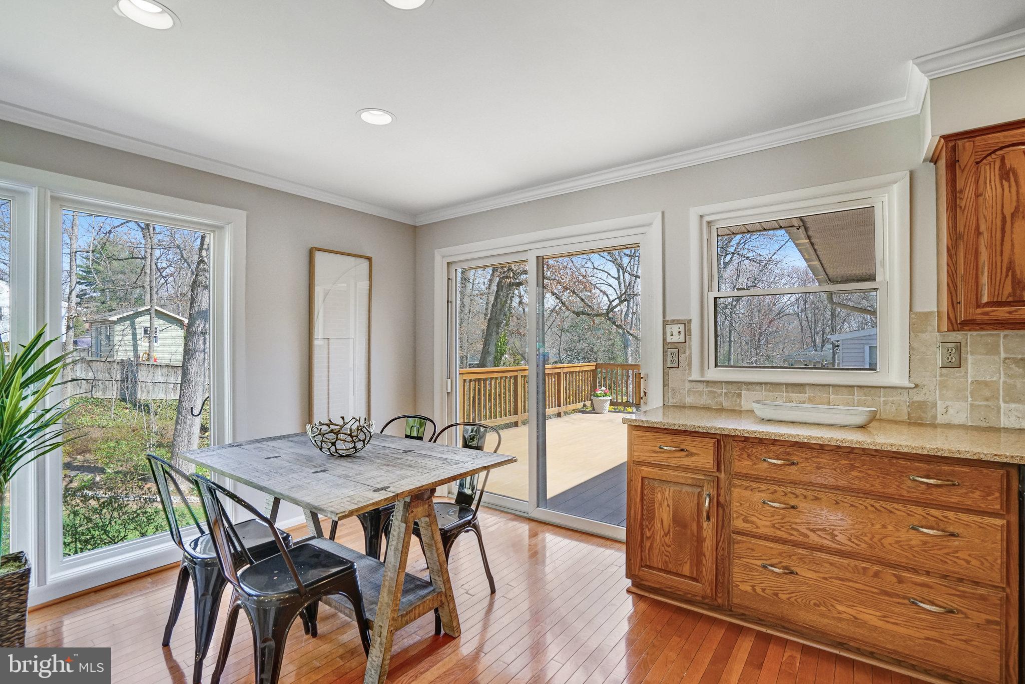 LINCOLNIA HILLS - Residential