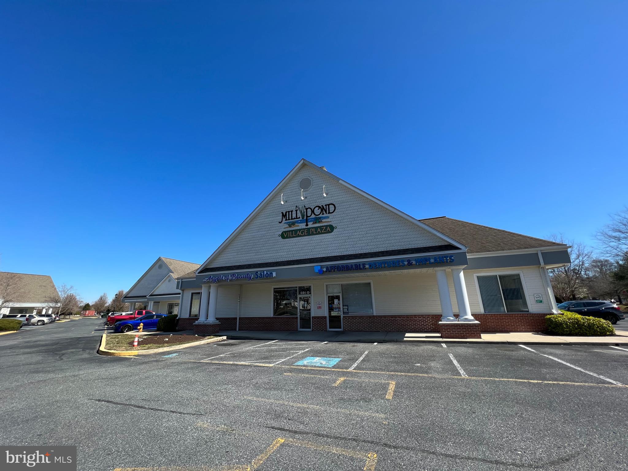 2,387 SF available at Mill Pond Village Plaza -- The space features a flexible, open floor plan that lends itself well to office/professional service providers. Mill Pond provides ample parking for patrons and employees. The layout of this suite features a reception area, large open work space, private offices, break room, large storage room, and has two entrances. There is a washer/dryer hook up in the unit if needed. The plaza has a great mix of tenants ranging from food service, medical, office, nail salon, home health, and more! Nets run $4.50 PSF. Landlord willing to participate in some improvements for credit, long term tenant.