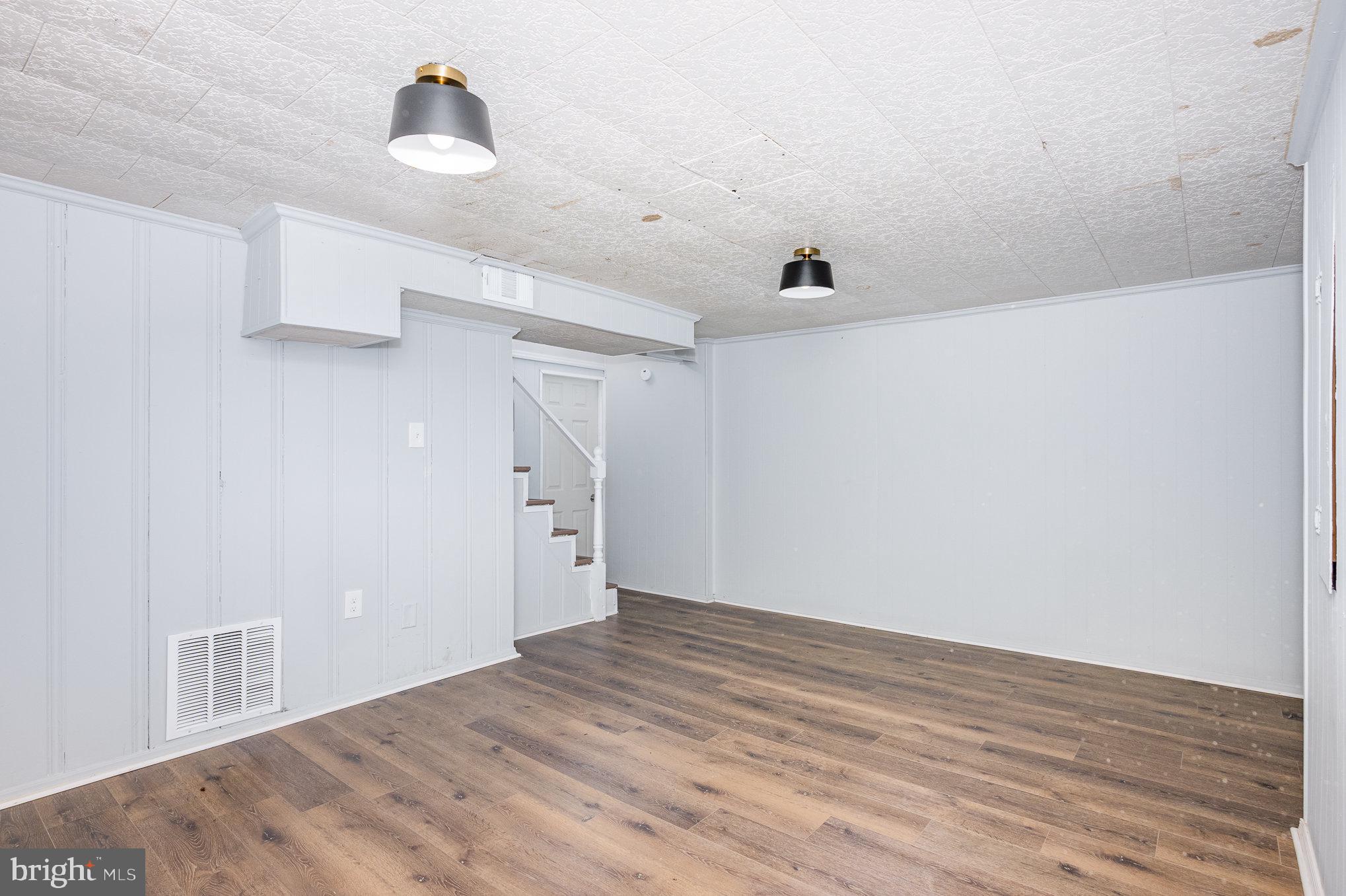 BROOKLYN - Residential