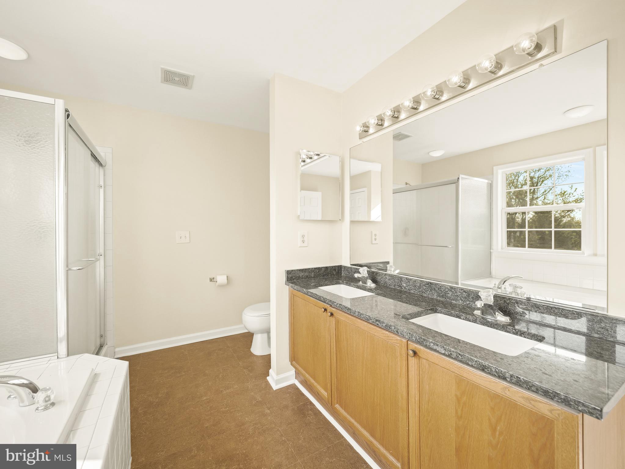 RIVERSIDE ON THE POTOMAC - Residential