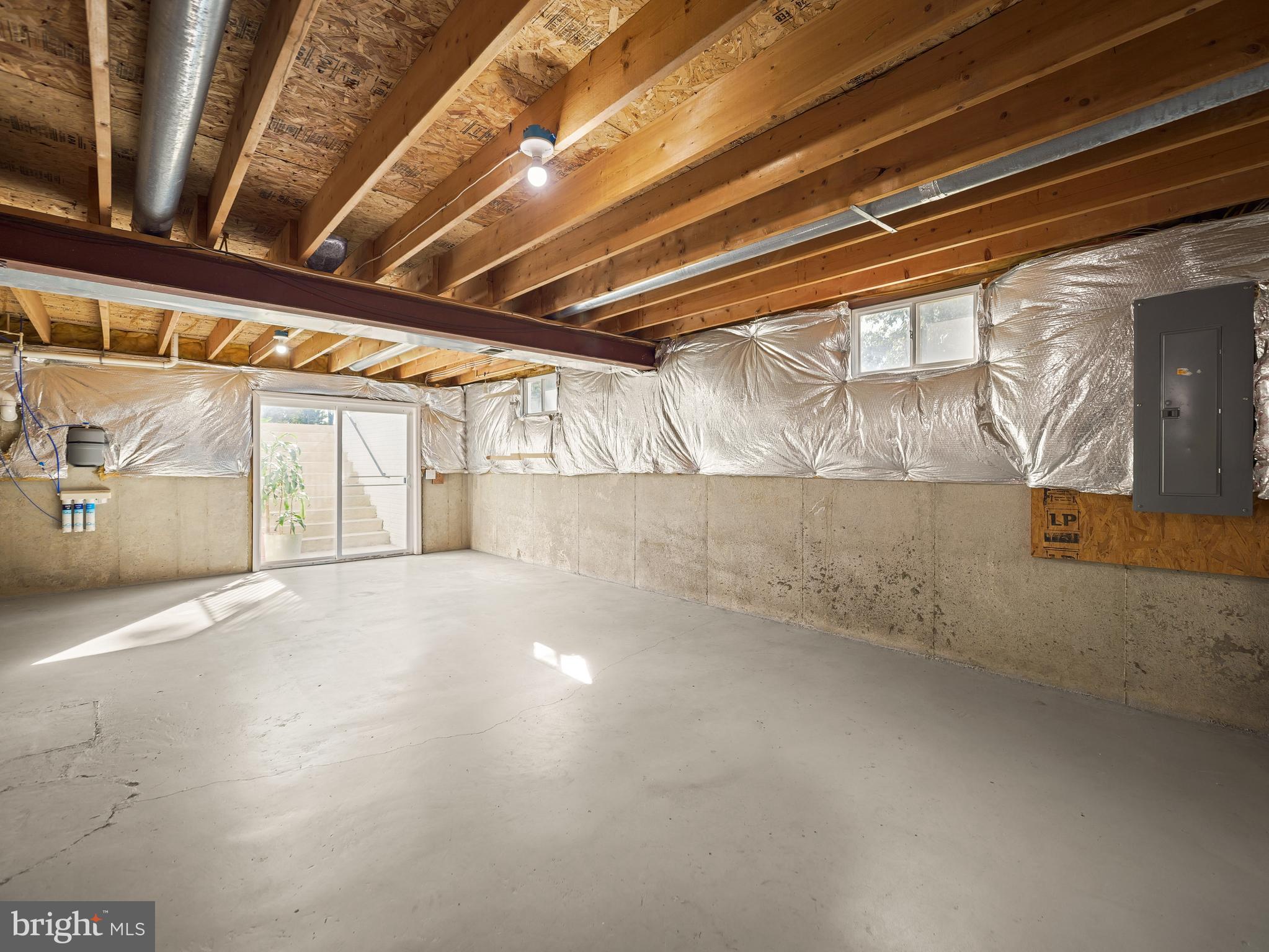 RIVERSIDE ON THE POTOMAC - Residential