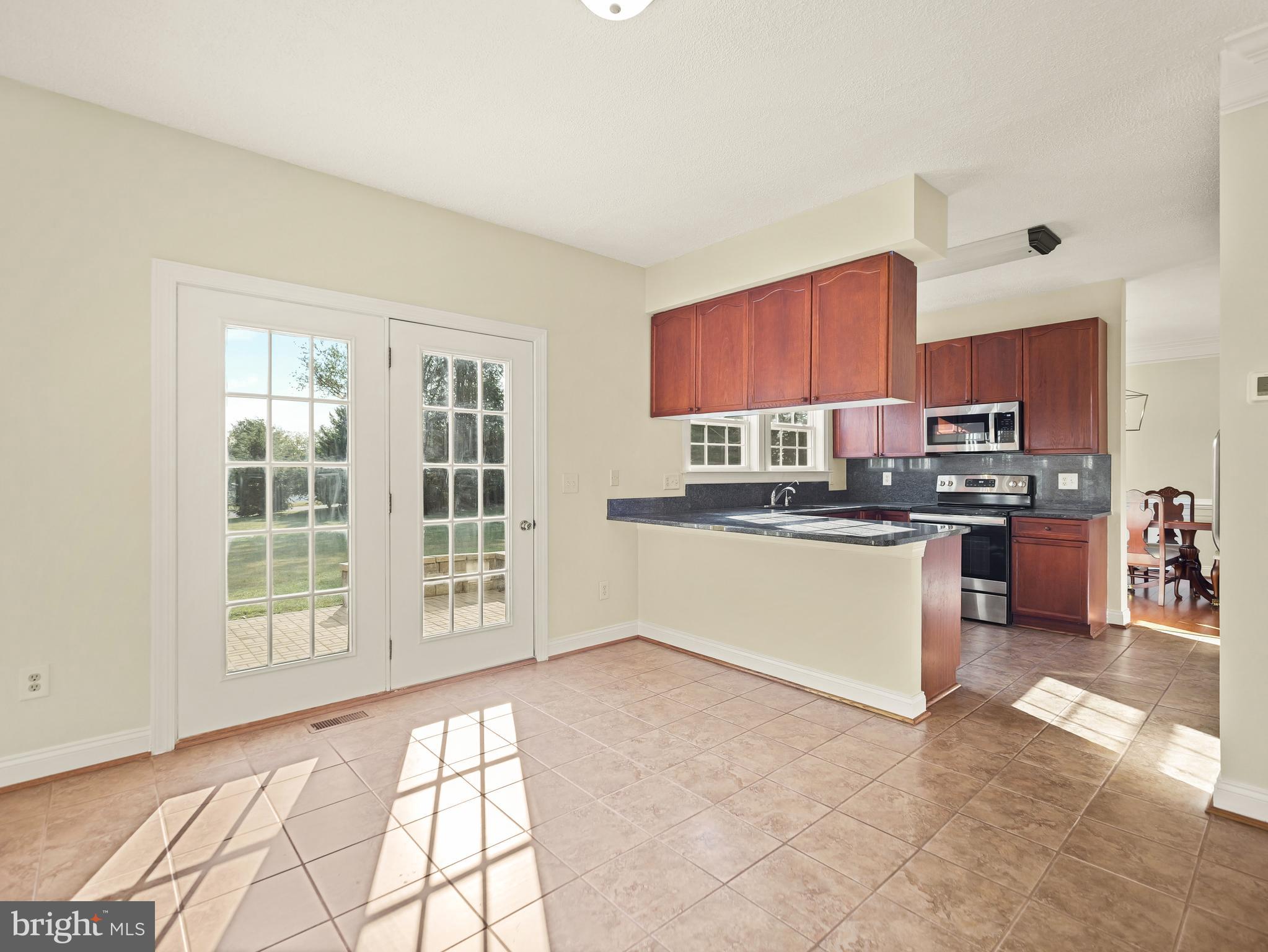 RIVERSIDE ON THE POTOMAC - Residential