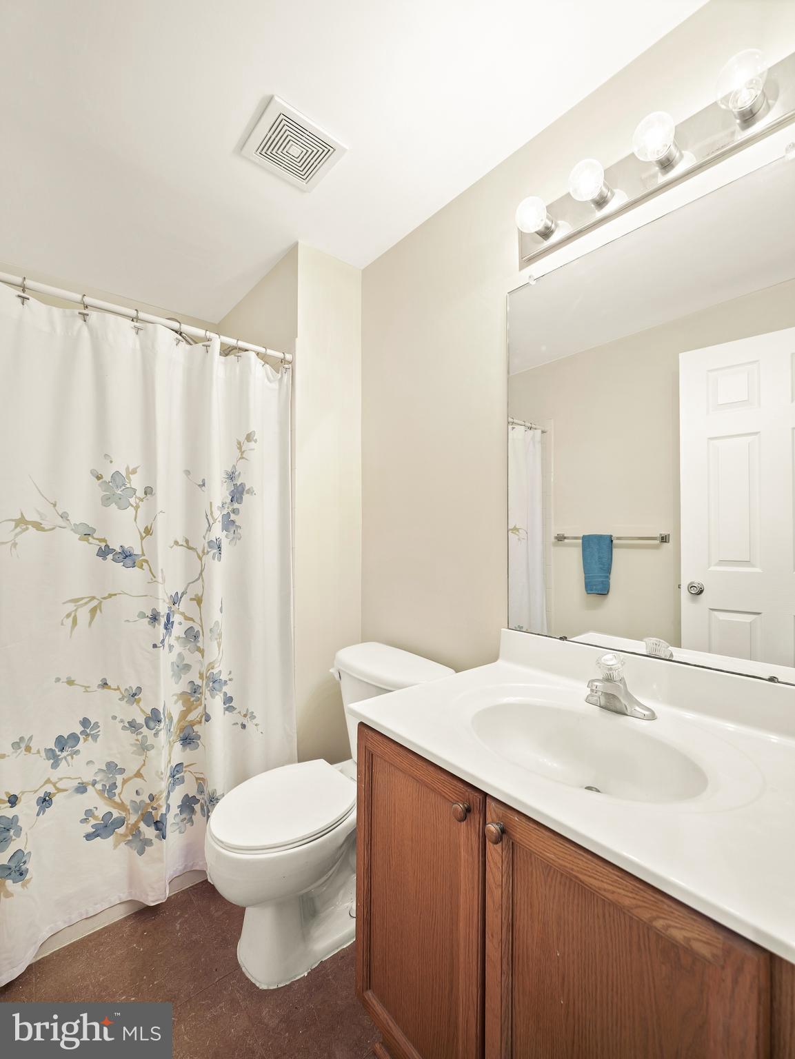 RIVERSIDE ON THE POTOMAC - Residential